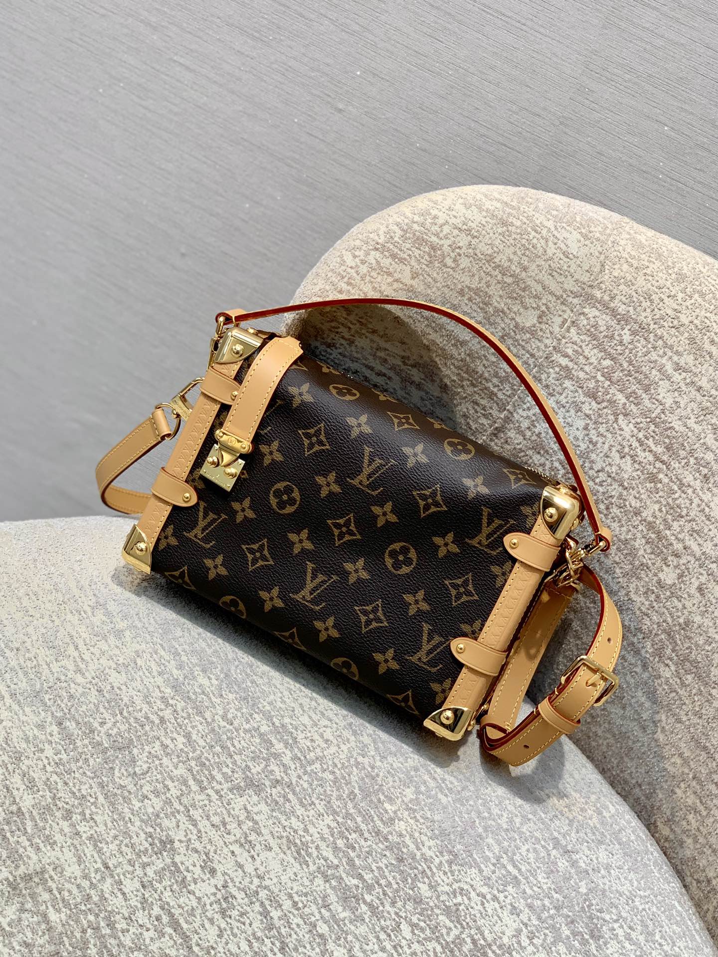 Louis Vuitton Side Trunk Pm-21×14×6CM