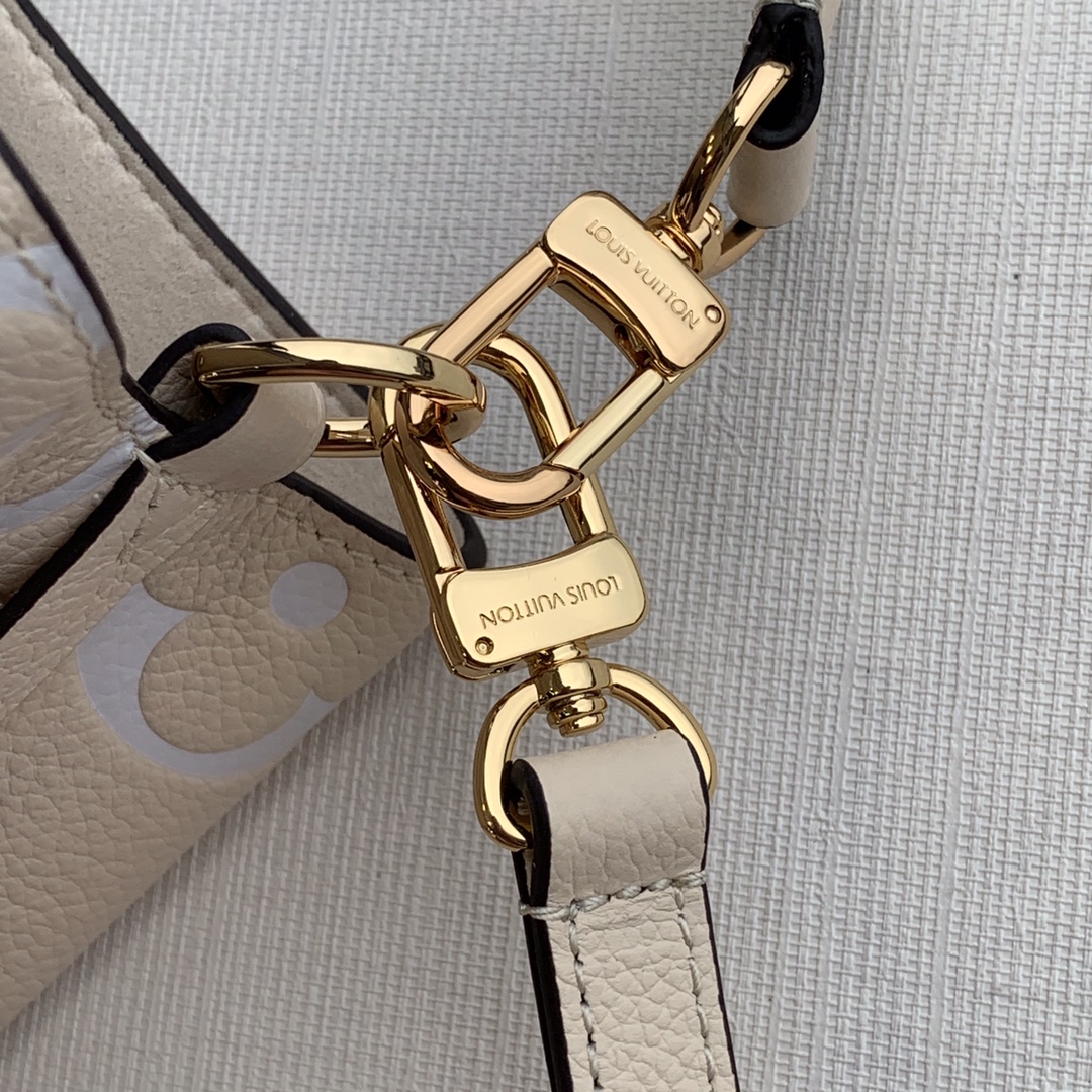 Louis Vuitton M45709 NeoNoe BB Handbag-20*20*13CM