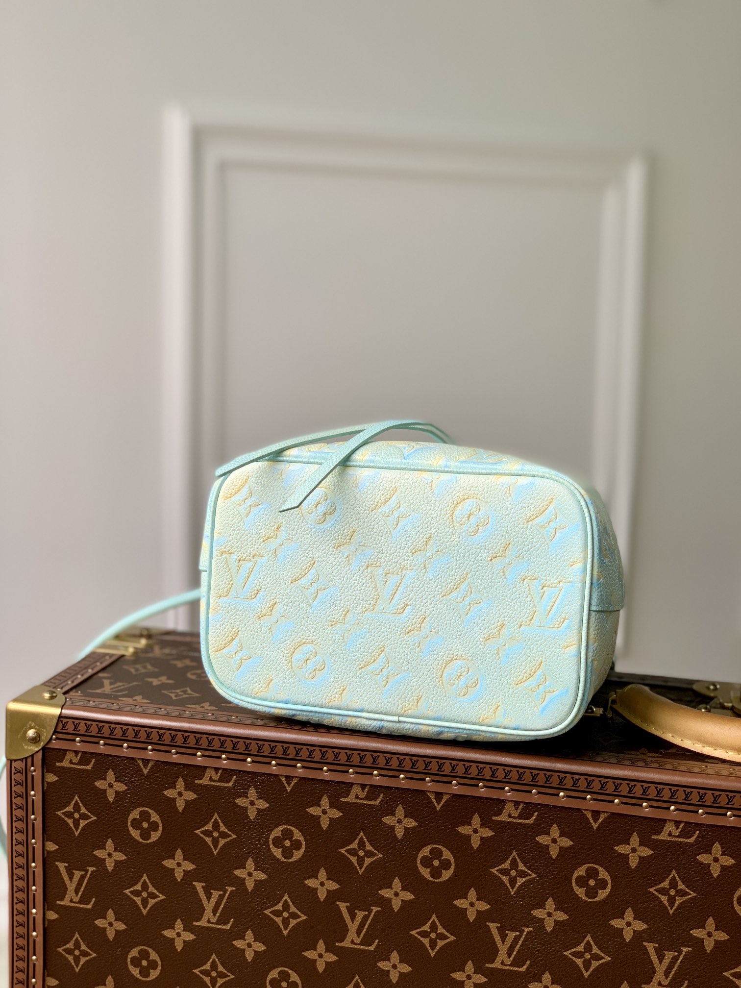 Louis Vuitton M46023 NeoNoe BB Handbag-20*20*13CM