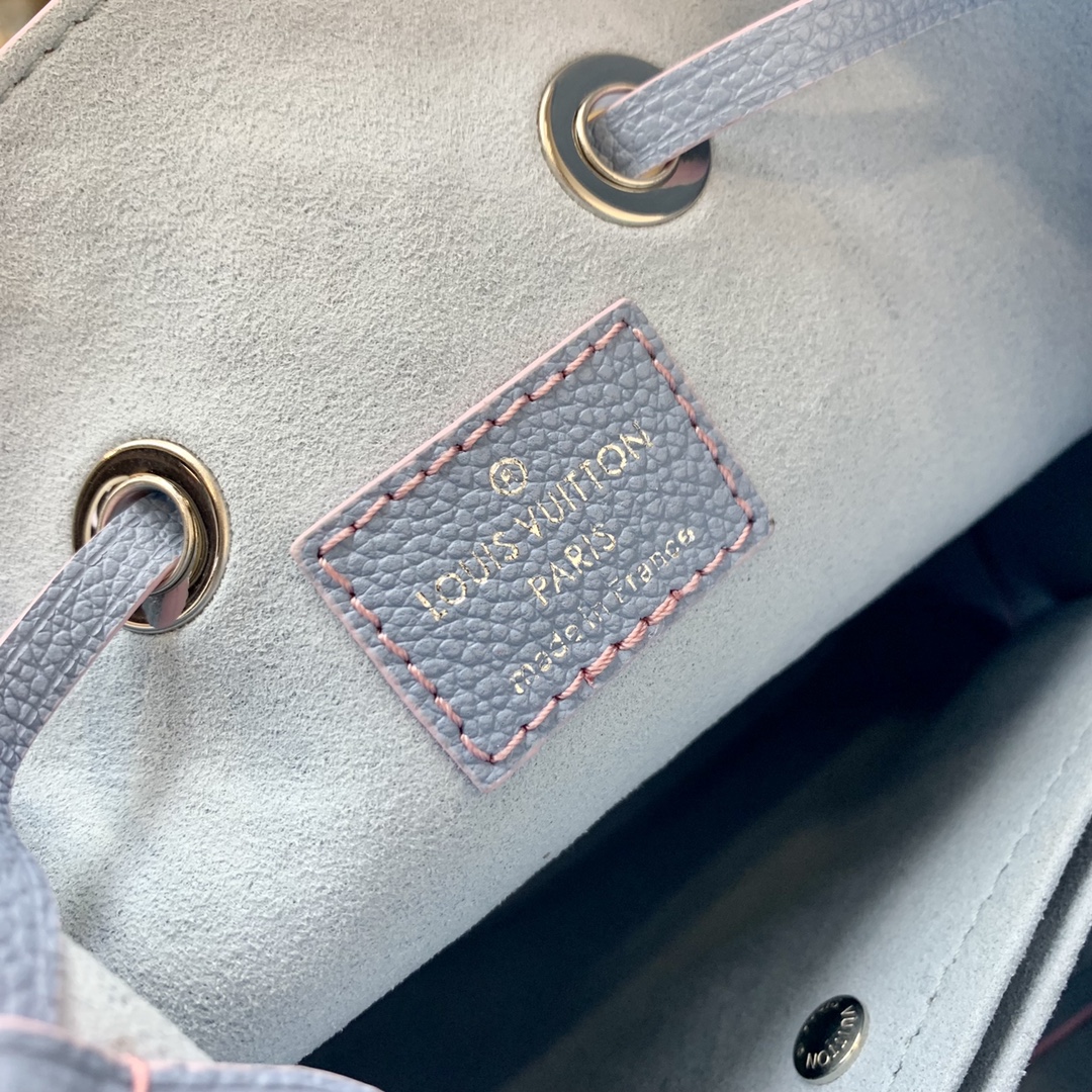 Louis Vuitton M46023 NeoNoe BB Handbag-20*20*13CM