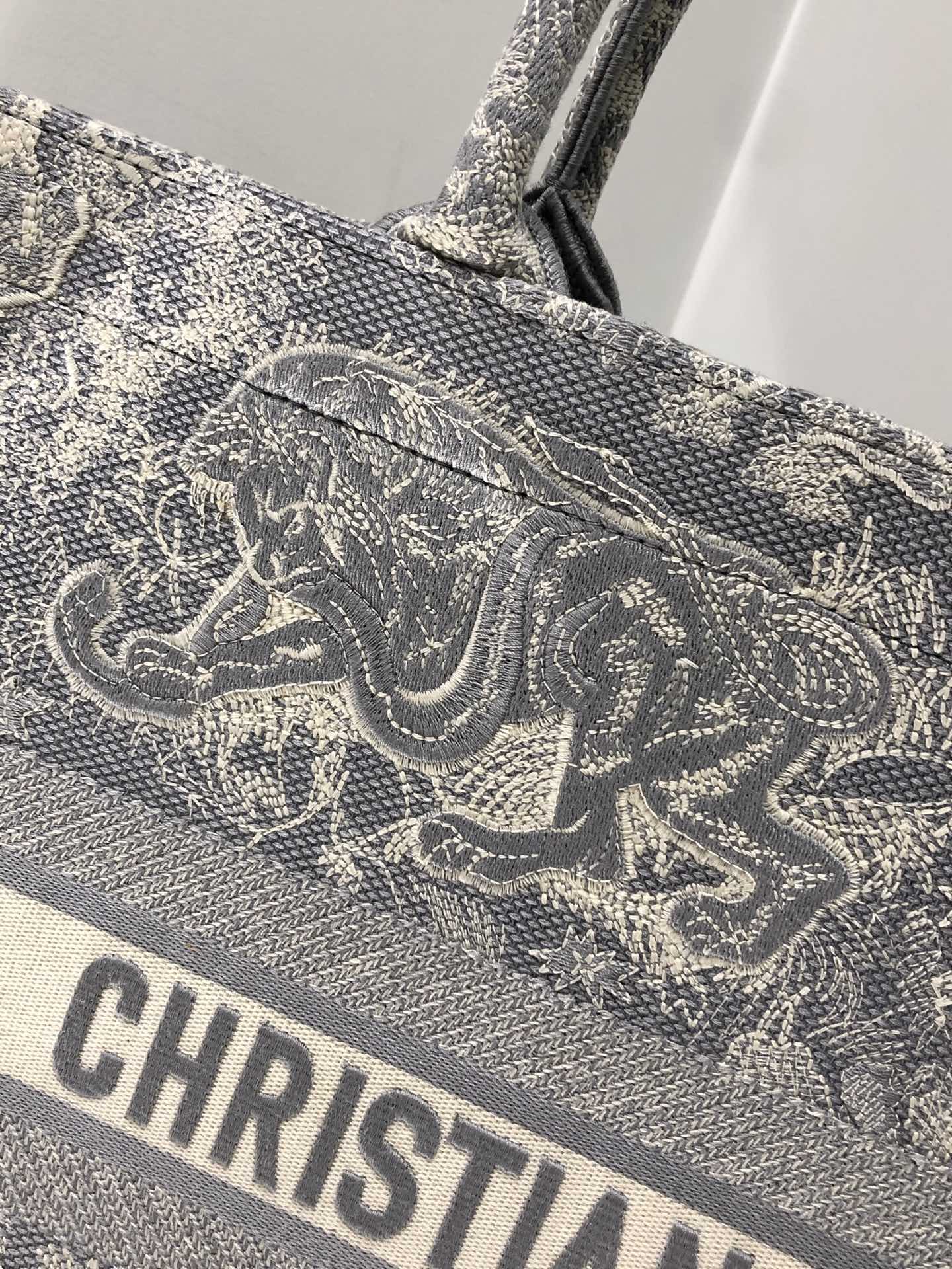 Diro Book Tote Bags-42*32*5CM