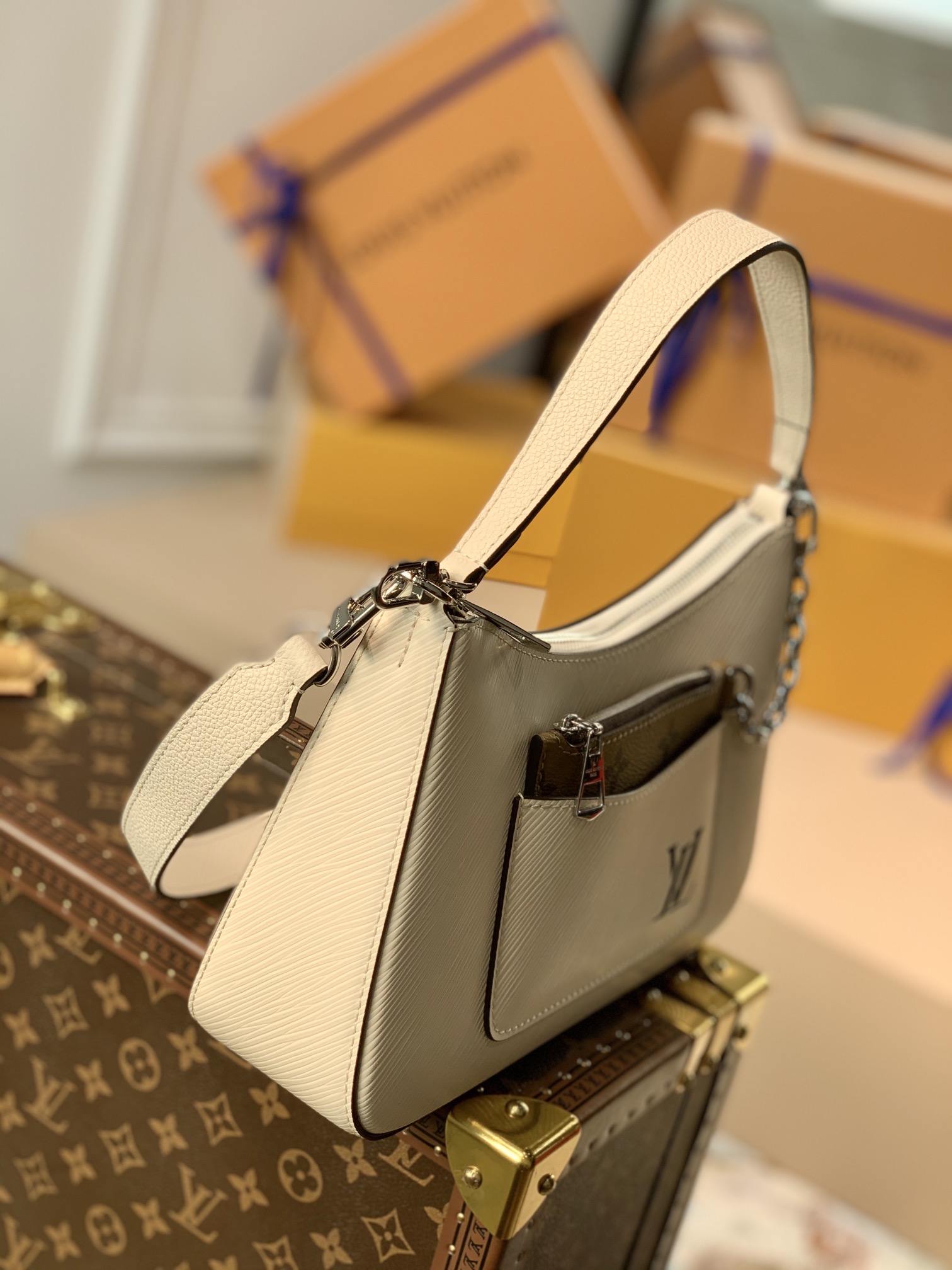 Louis Vuitton Marell Handbags-M80689-25 x 15 x 8CM Louis Vuitton Marell Handbags-M80689-25 x 15 x 8CM
