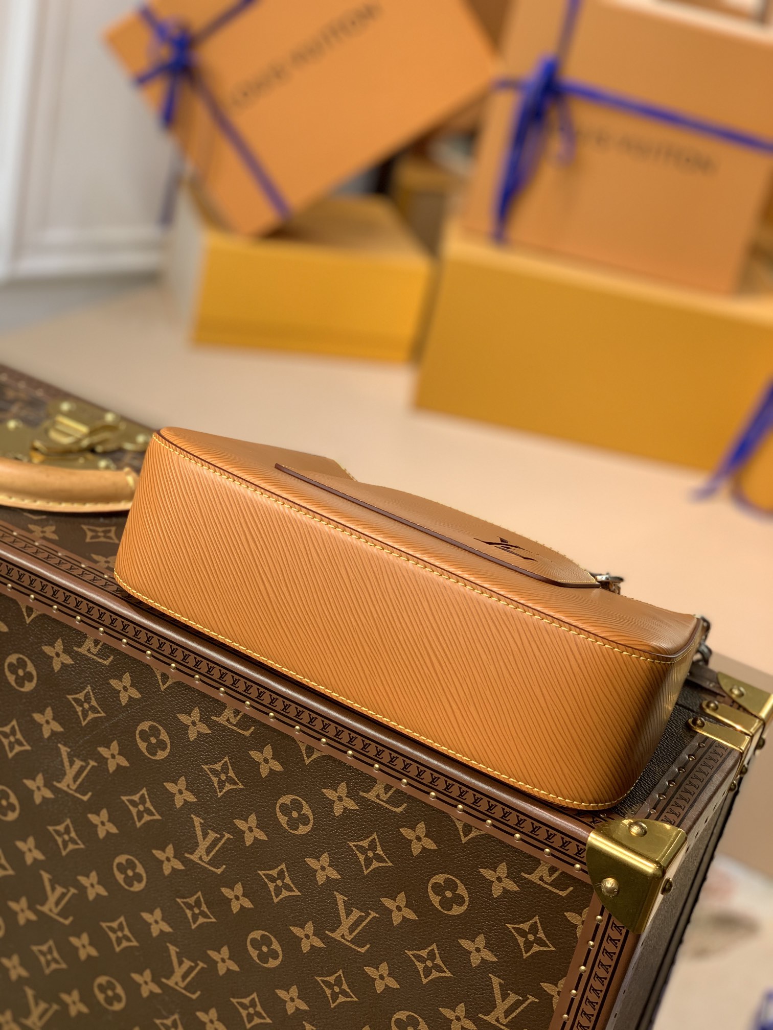 Louis Vuitton Marell Handbags-M80689-25 x 15 x 8CM Louis Vuitton Marell Handbags-M80689-25 x 15 x 8CM