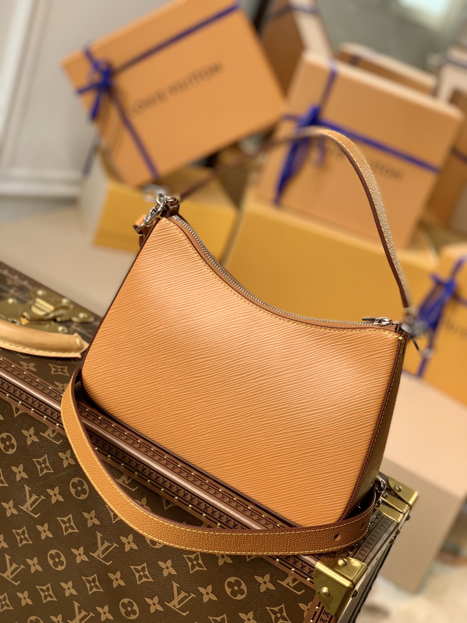 Louis Vuitton Marell Handbags-M80689-25 x 15 x 8CM Louis Vuitton Marell Handbags-M80689-25 x 15 x 8CM