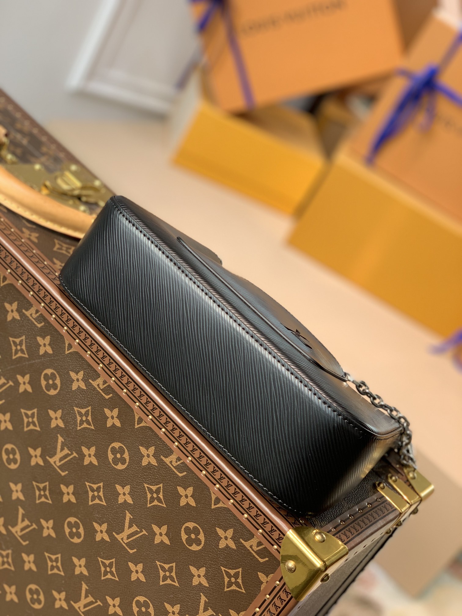 Louis Vuitton Marell Handbags-M80689-25 x 15 x 8CM Louis Vuitton Marell Handbags-M80689-25 x 15 x 8CM