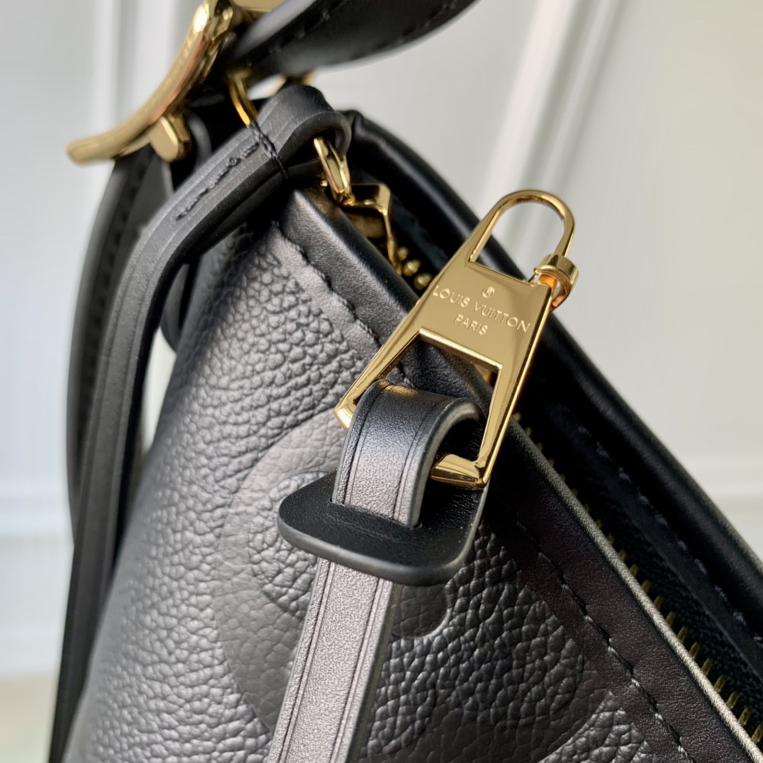 Louis Vuitton CarryAll Bag-M46203-29*24*12CM