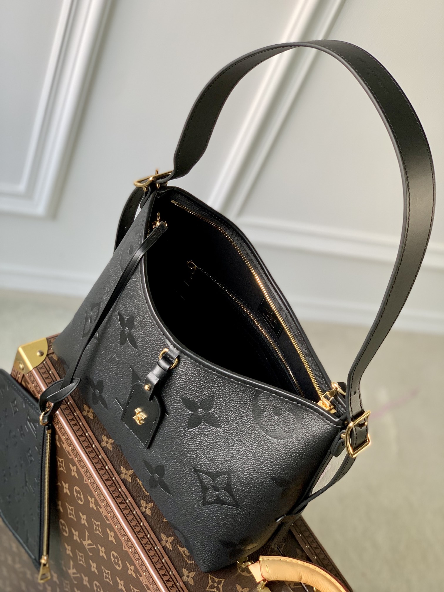 Louis Vuitton CarryAll Bag-M46203-29*24*12CM
