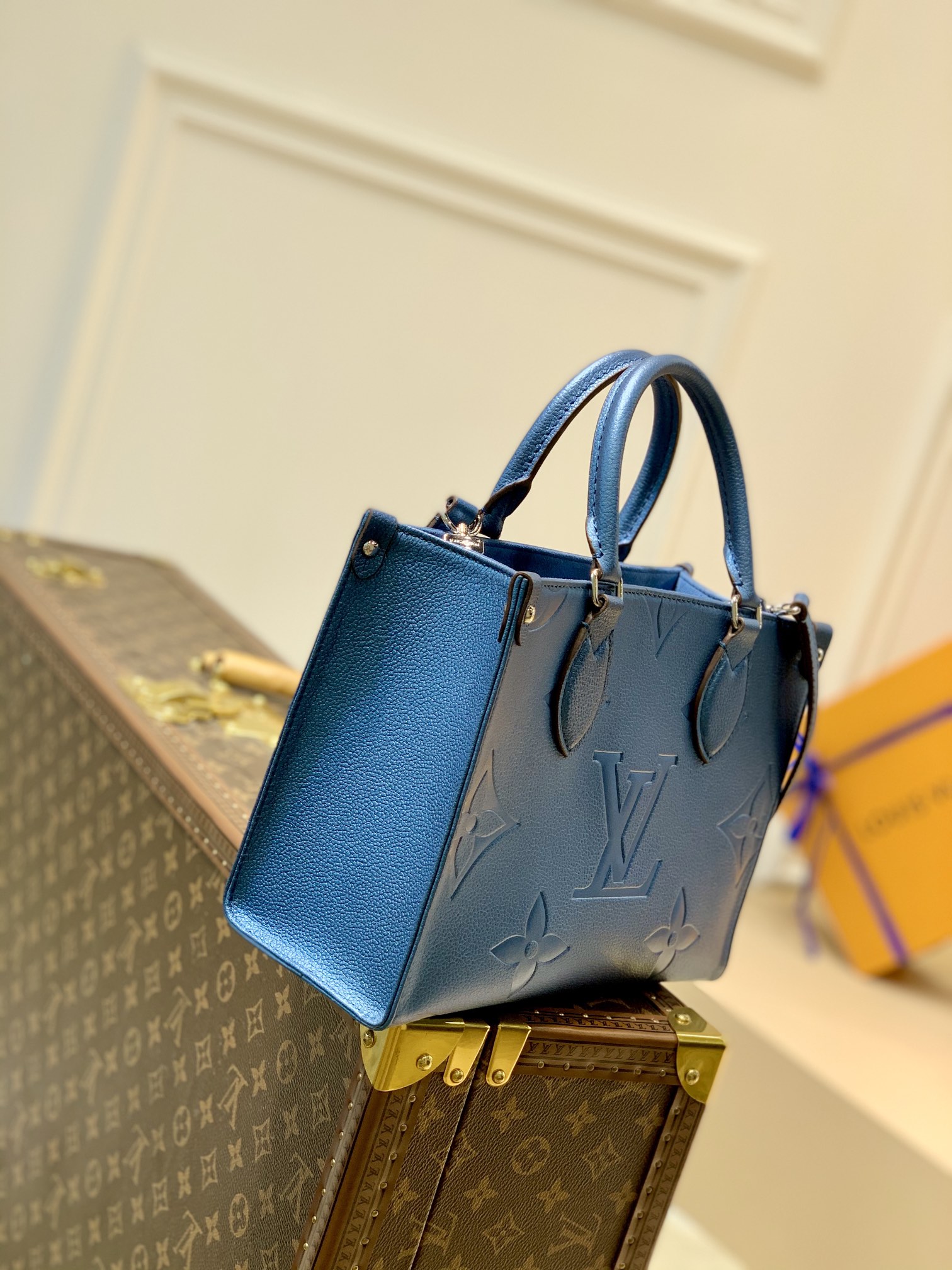 Louis Vuitton Onthego Handbag-25*19*11CM