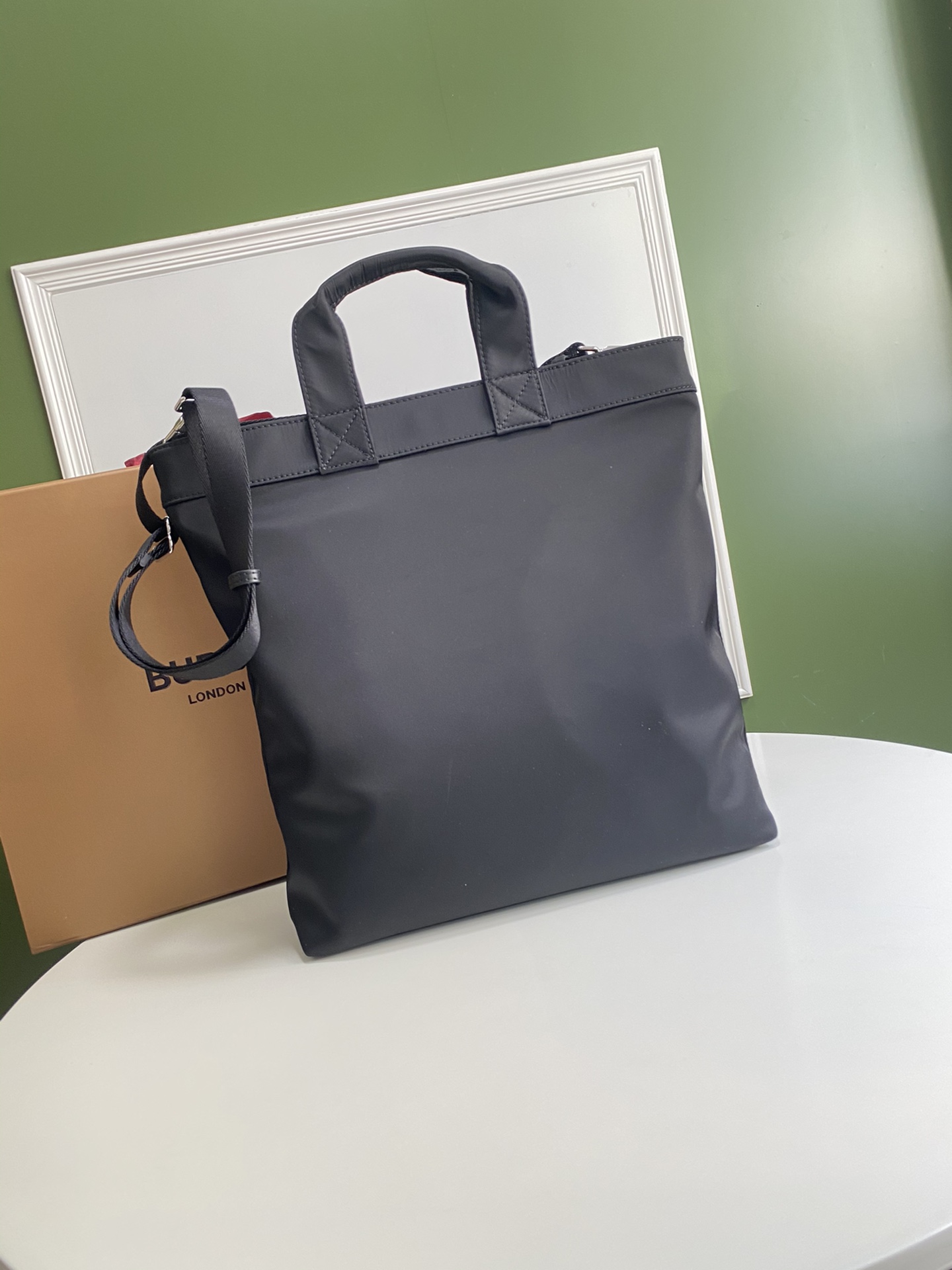 Burberry Tote-37x8x38CM