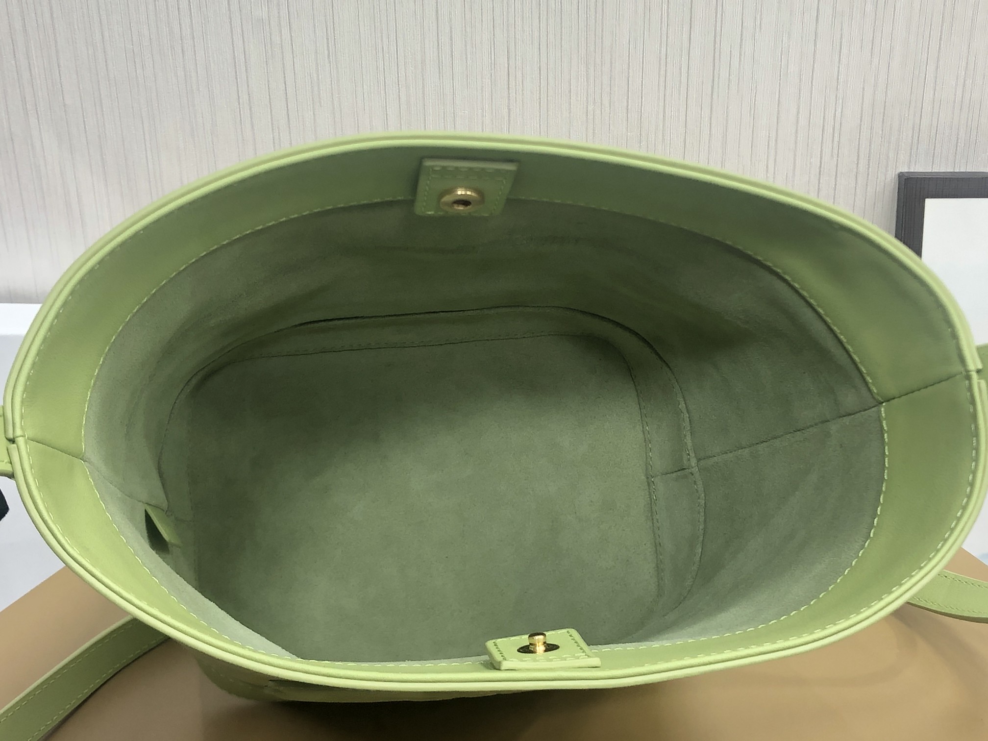 Celina Cuir Bucket-30×22×13CM