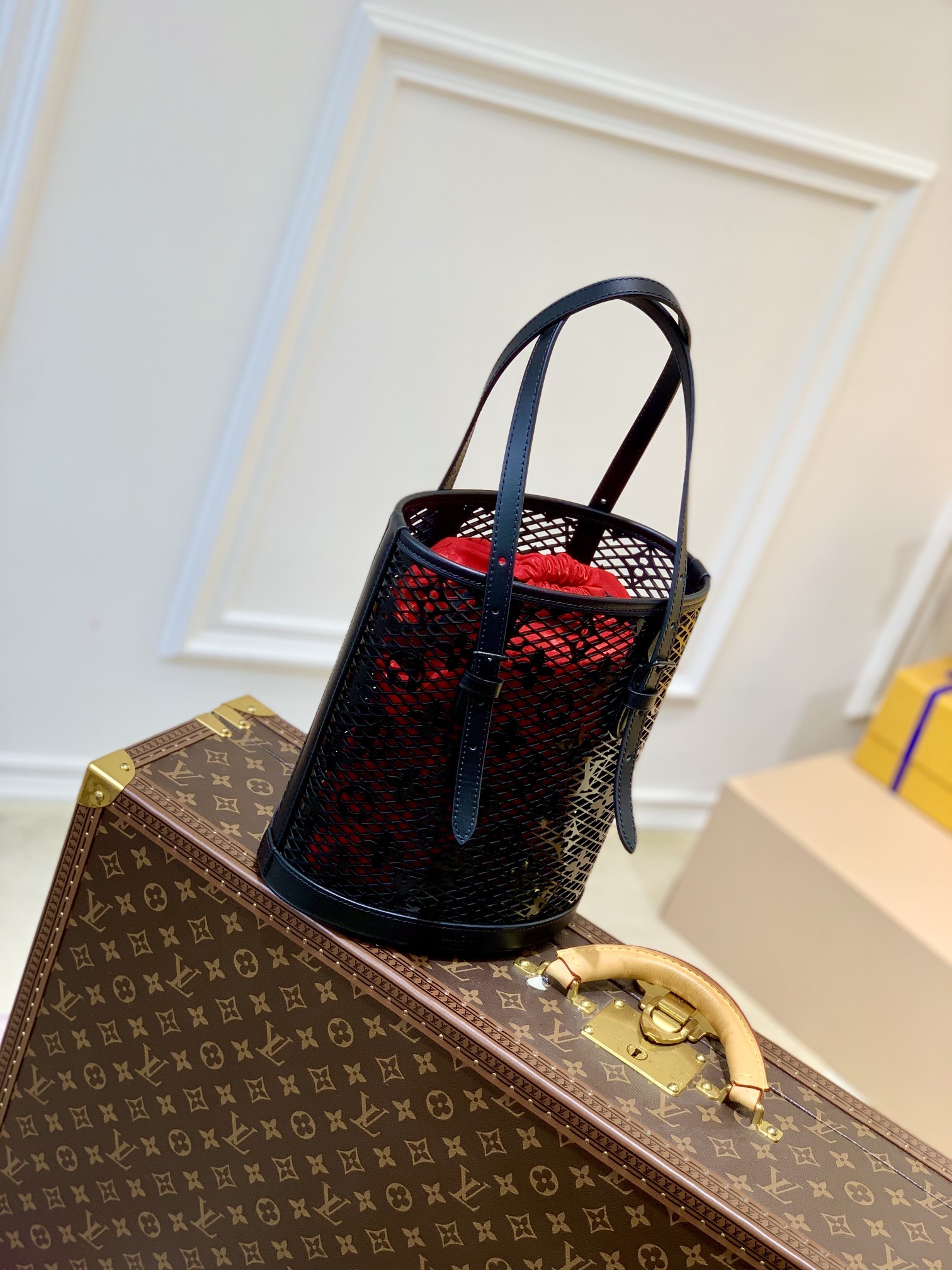 Louis Vuitton Bucket -23x26x16CM