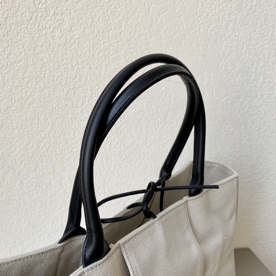 Bottega VenetaTote-41×27×14CM