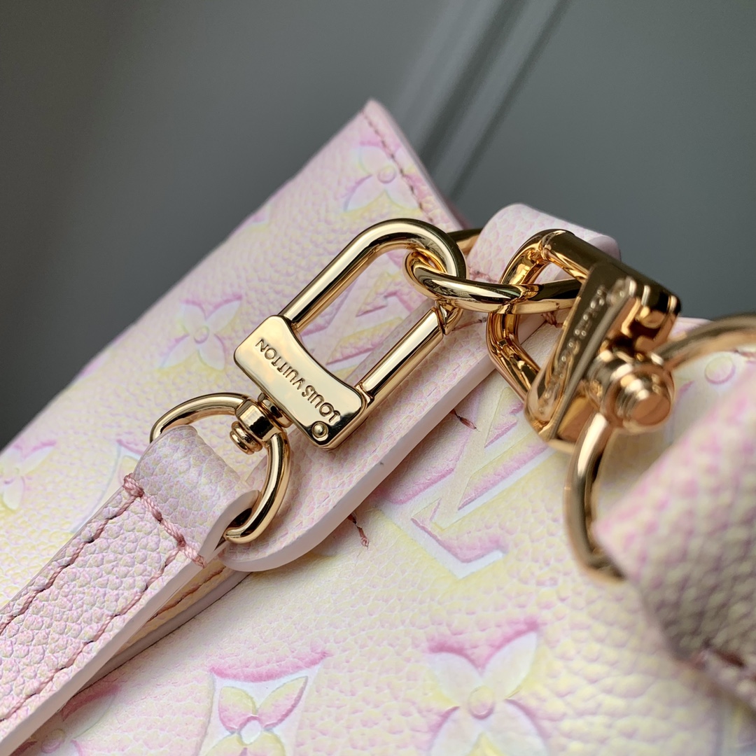 Louis Vuitton M46023 NeoNoe BB Handbag-20*20*13CM