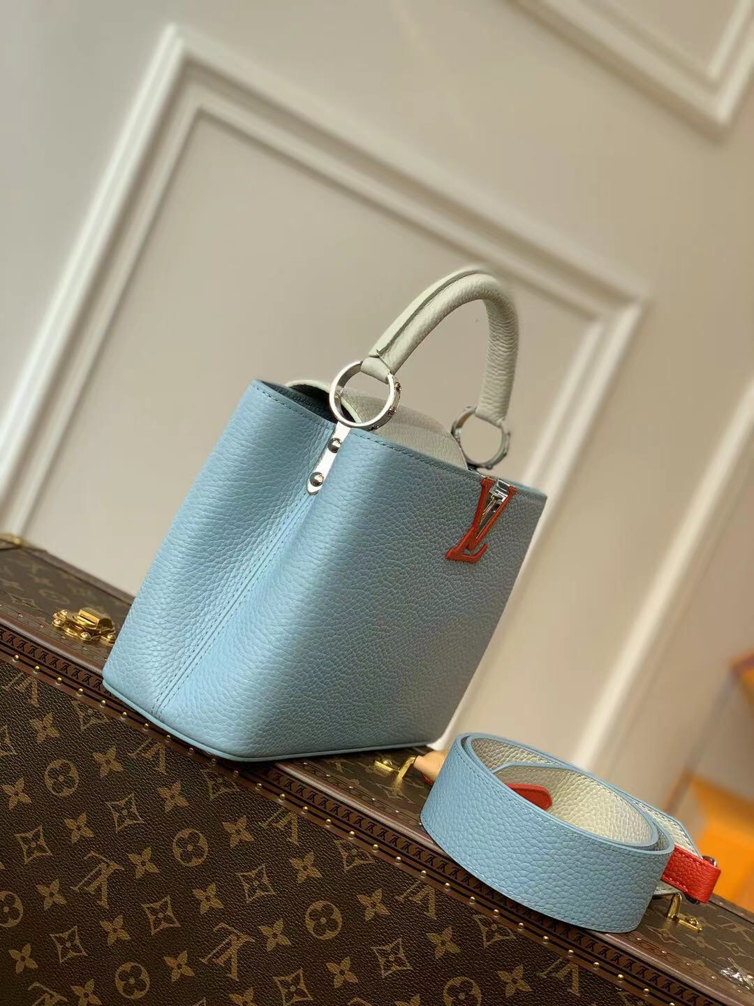Louis Vuitton Capucines Bag-27*18*9CM