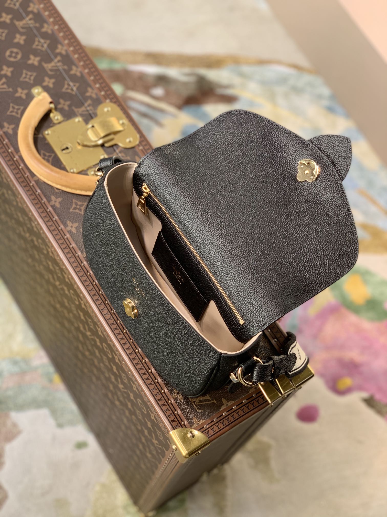 Louis Vuitton Pont 9 Soft Handbags-M58967-25*17.5*8CM