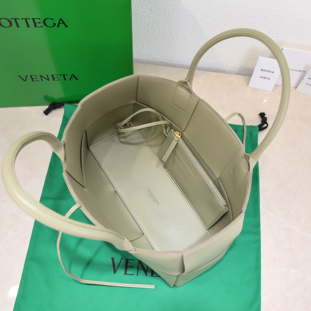 Bottega Arco Tote-30x20x11.5CM