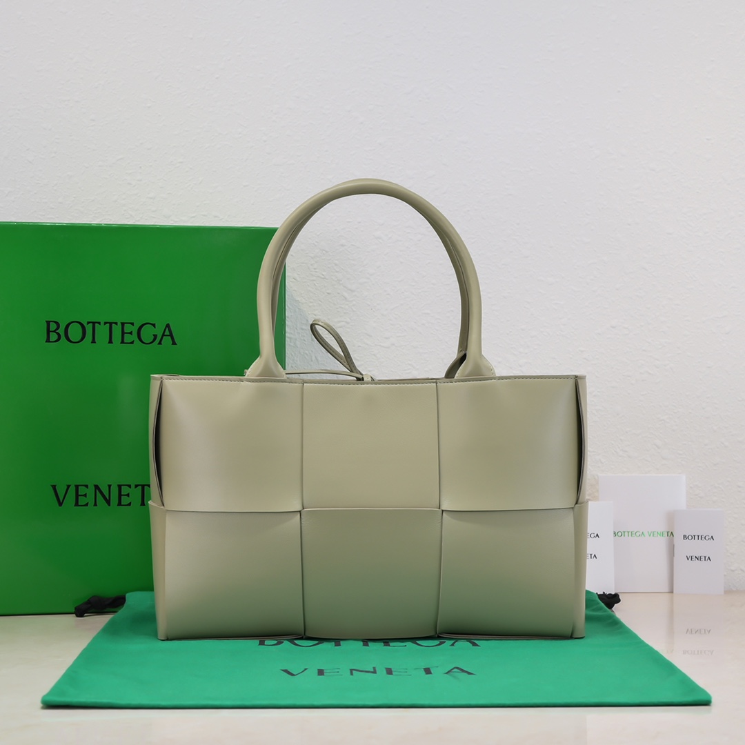 Bottega Arco Tote-30x20x11.5CM