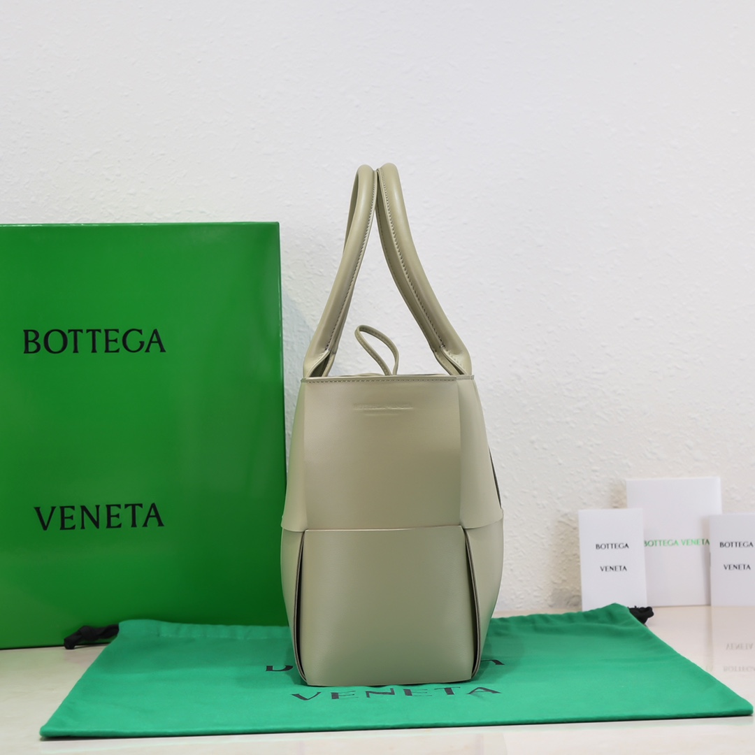 Bottega Arco Tote-30x20x11.5CM
