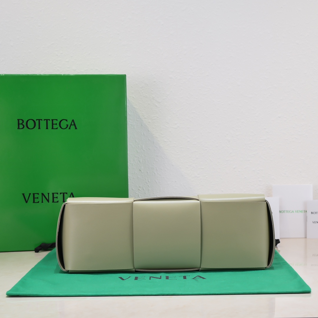 Bottega Arco Tote-30x20x11.5CM