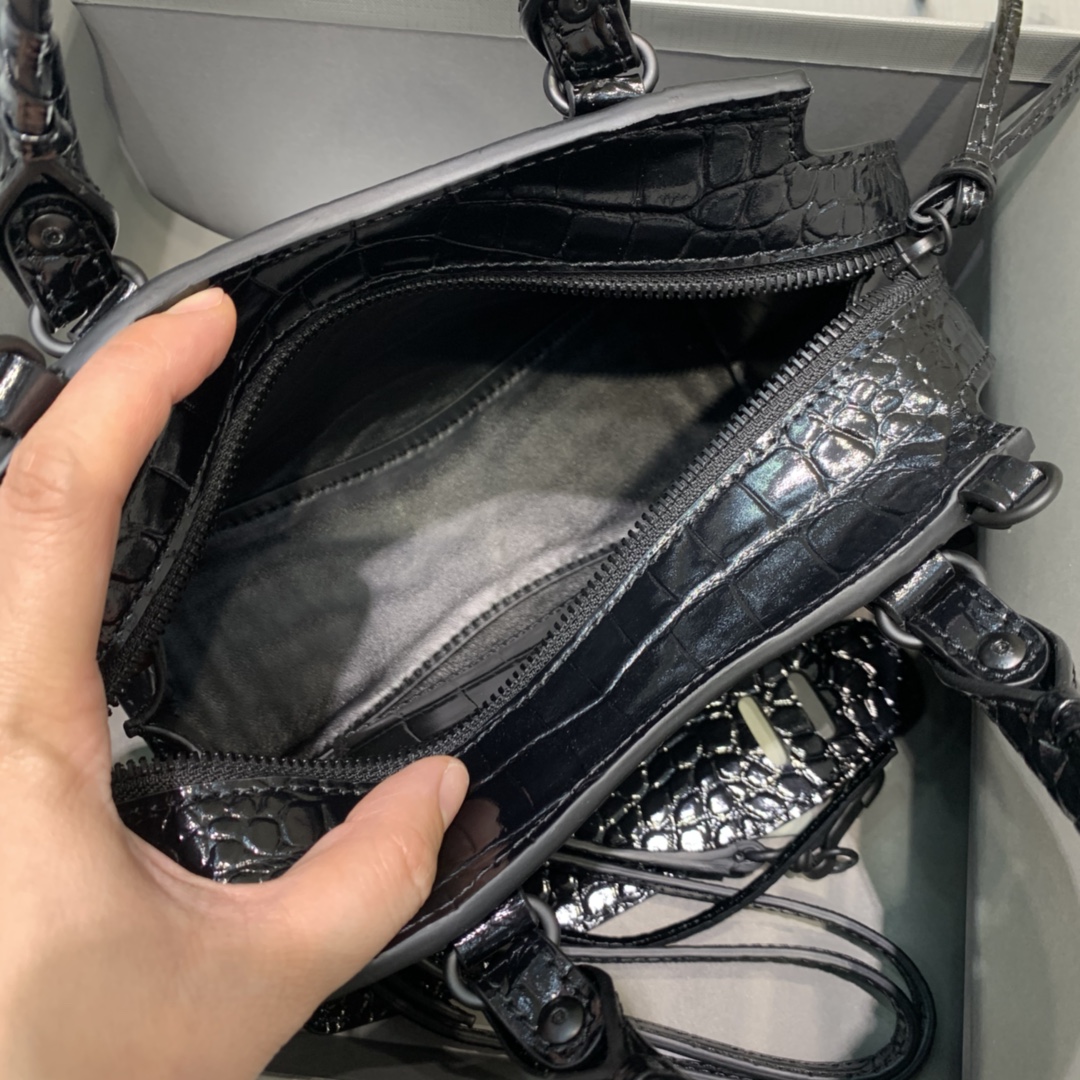 Balenciaga Neo Classic Bag-16.5*22*9*14.5CM