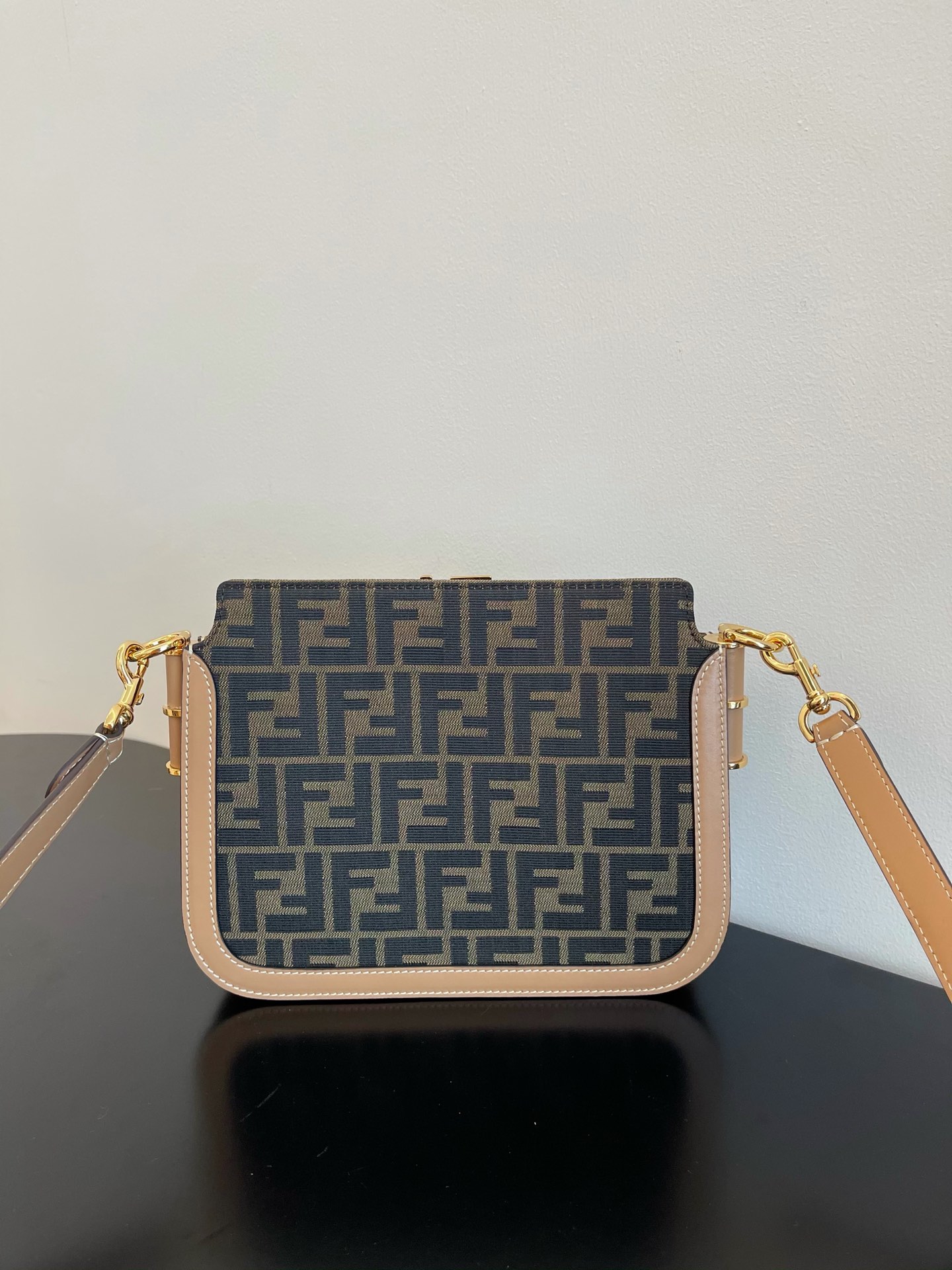 Fendi Touch Handbags-26.5*19*10CM
