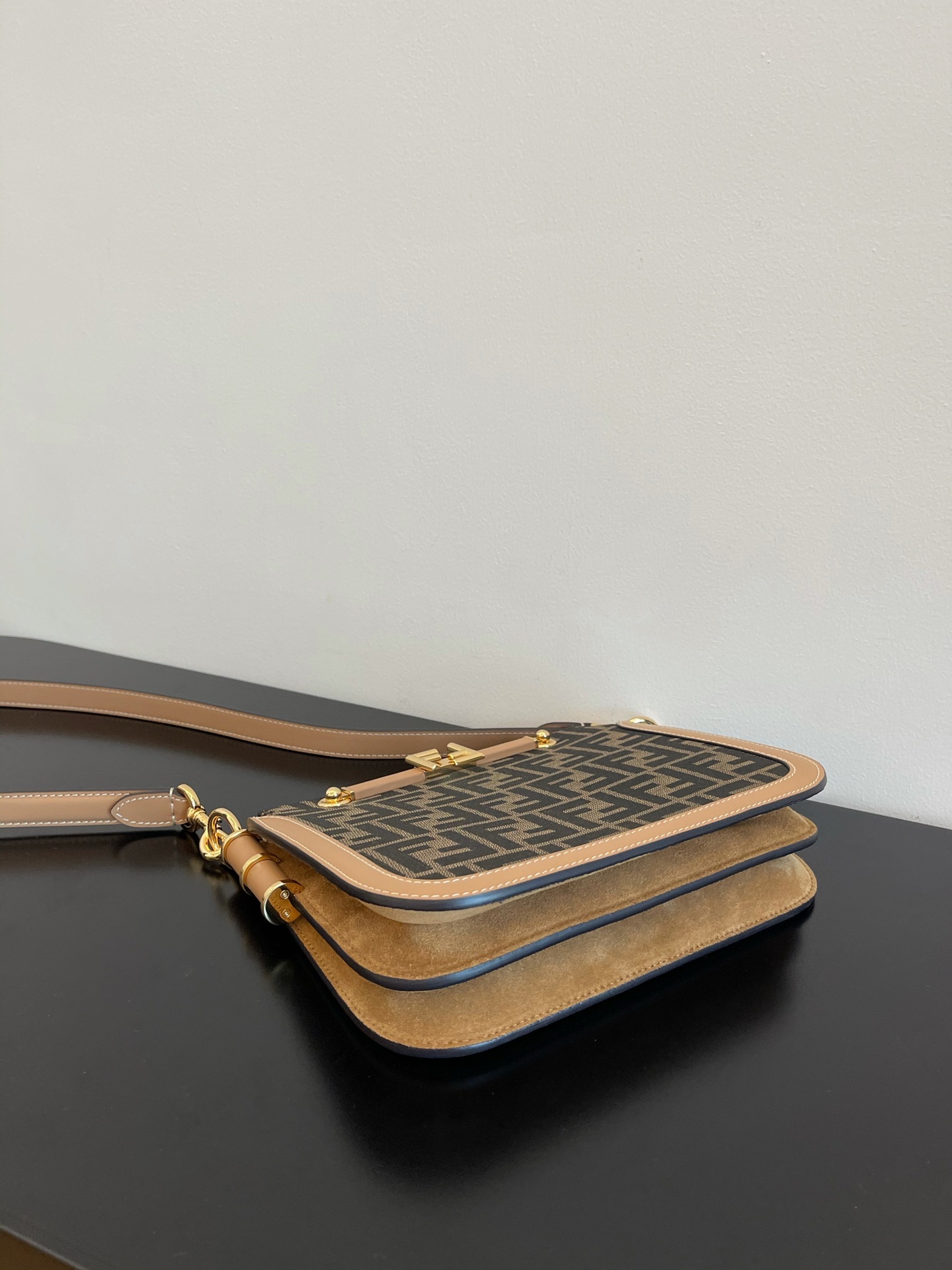 Fendi Touch Handbags-26.5*19*10CM