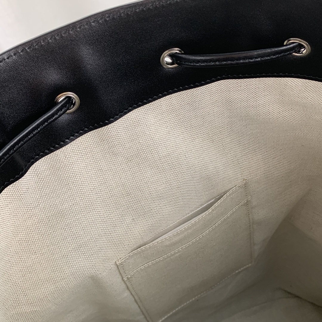 Gucci GG Embossed Backpack-34*41*12 Gucci GG Embossed Backpack-34*41*12