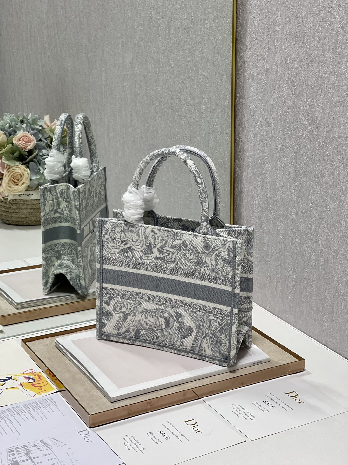 Diro Small Book Tote-26*8*22CM