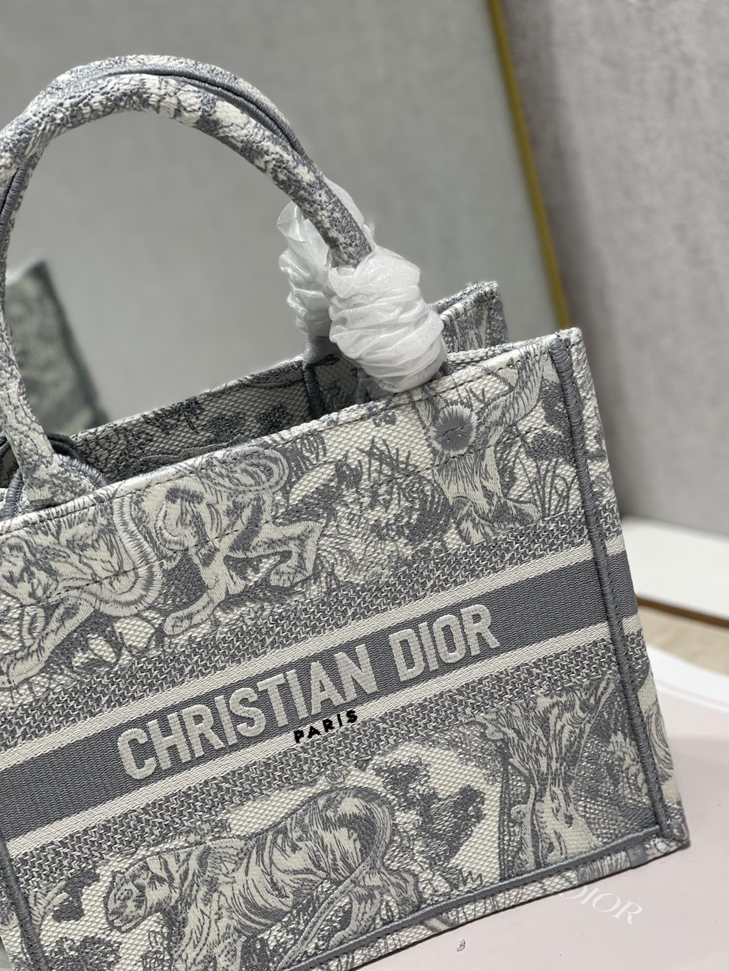 Diro Small Book Tote-26*8*22CM