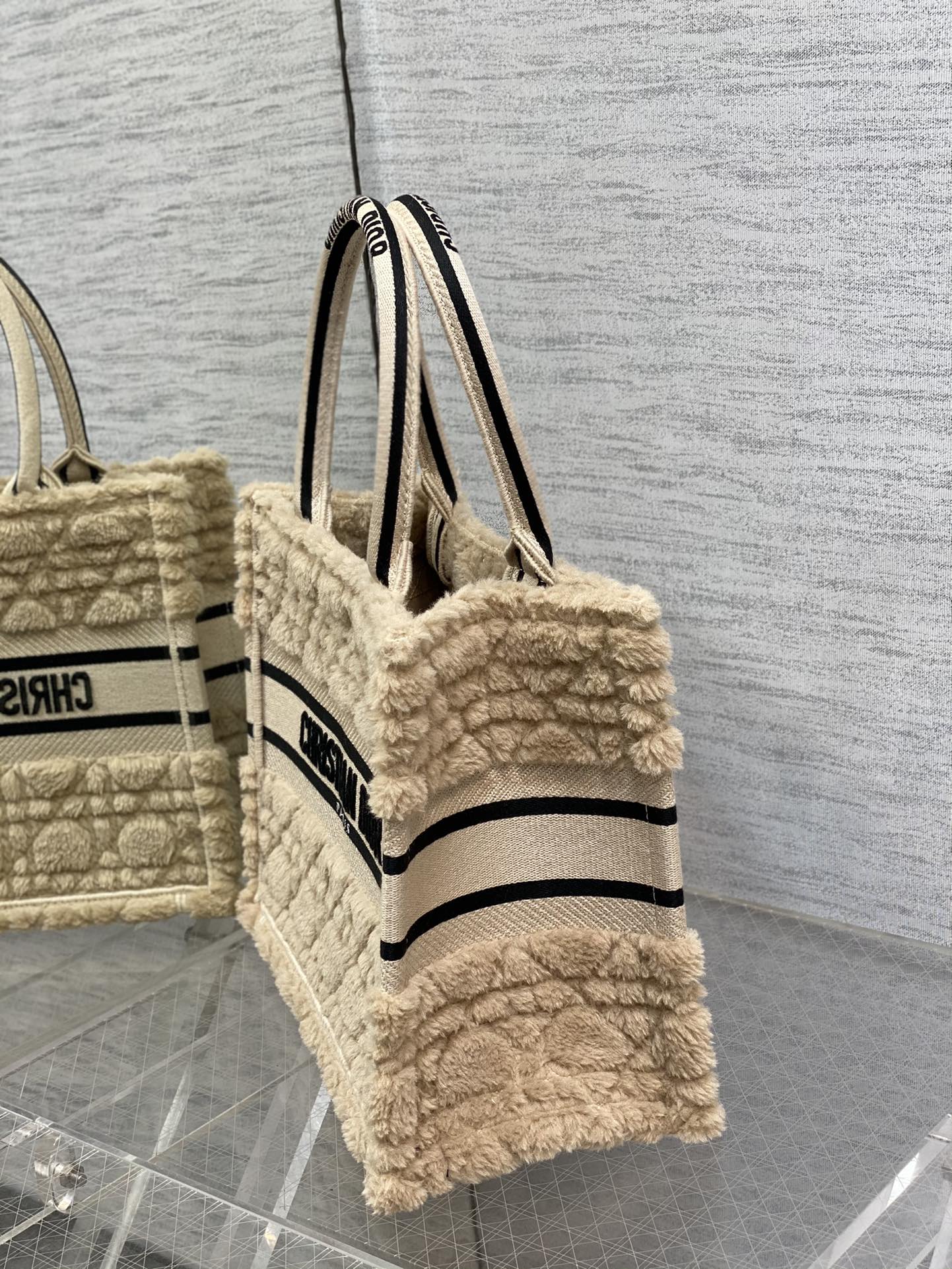 Diro Small Book Tote-26*8*22CM