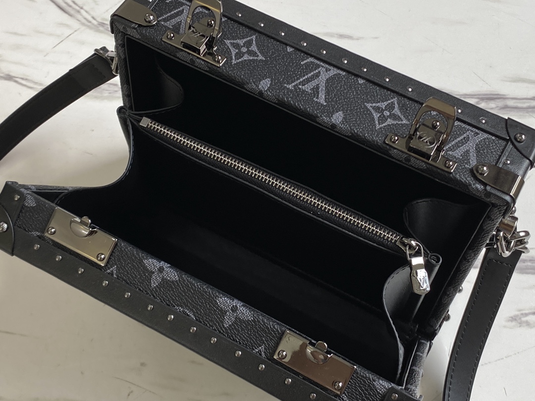 Louis Vuitton Clutch Box-24 x 16.5 x 8 CM