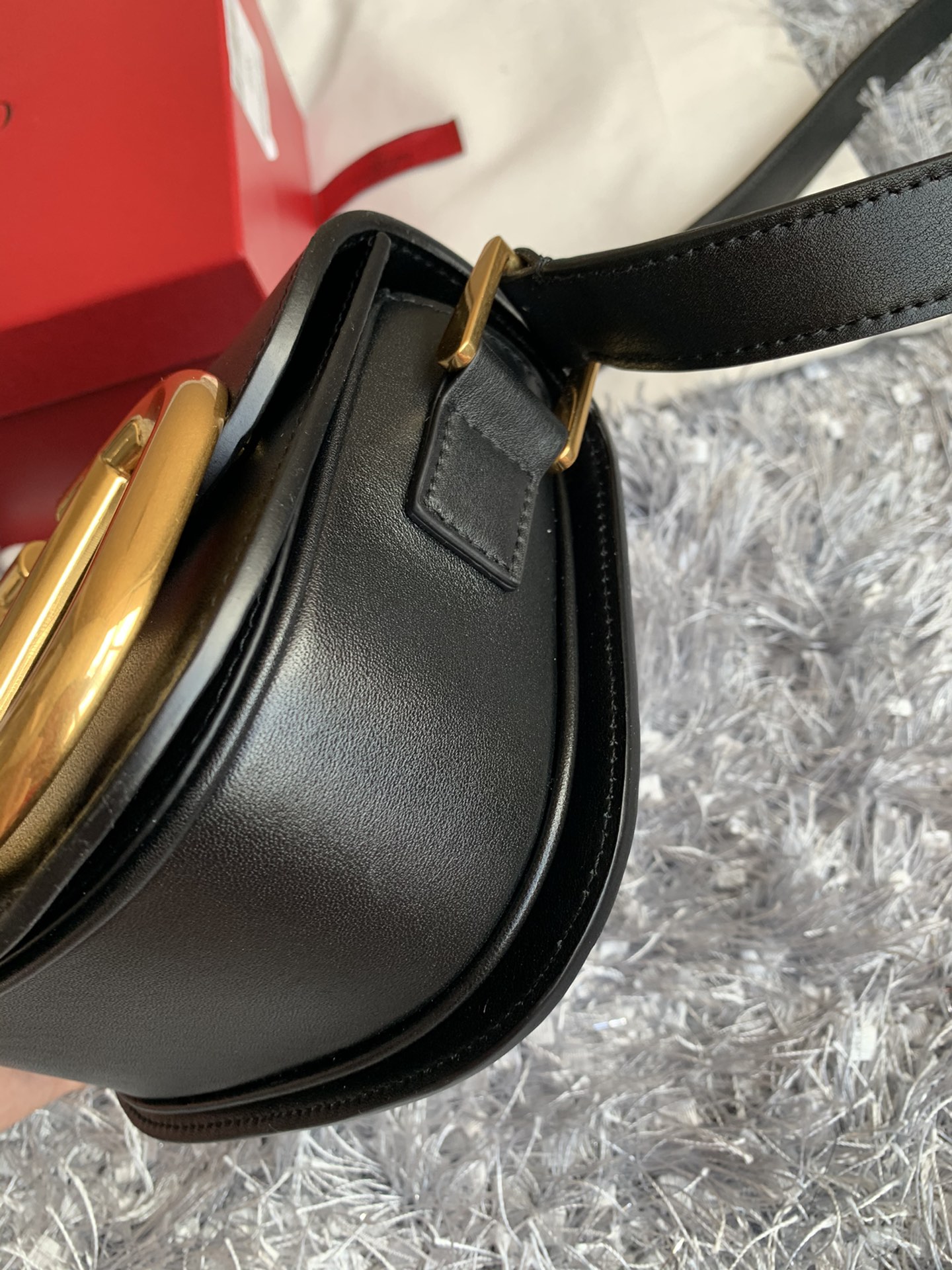 Valentino Garavani Supervee Handbags-18*8*15CM