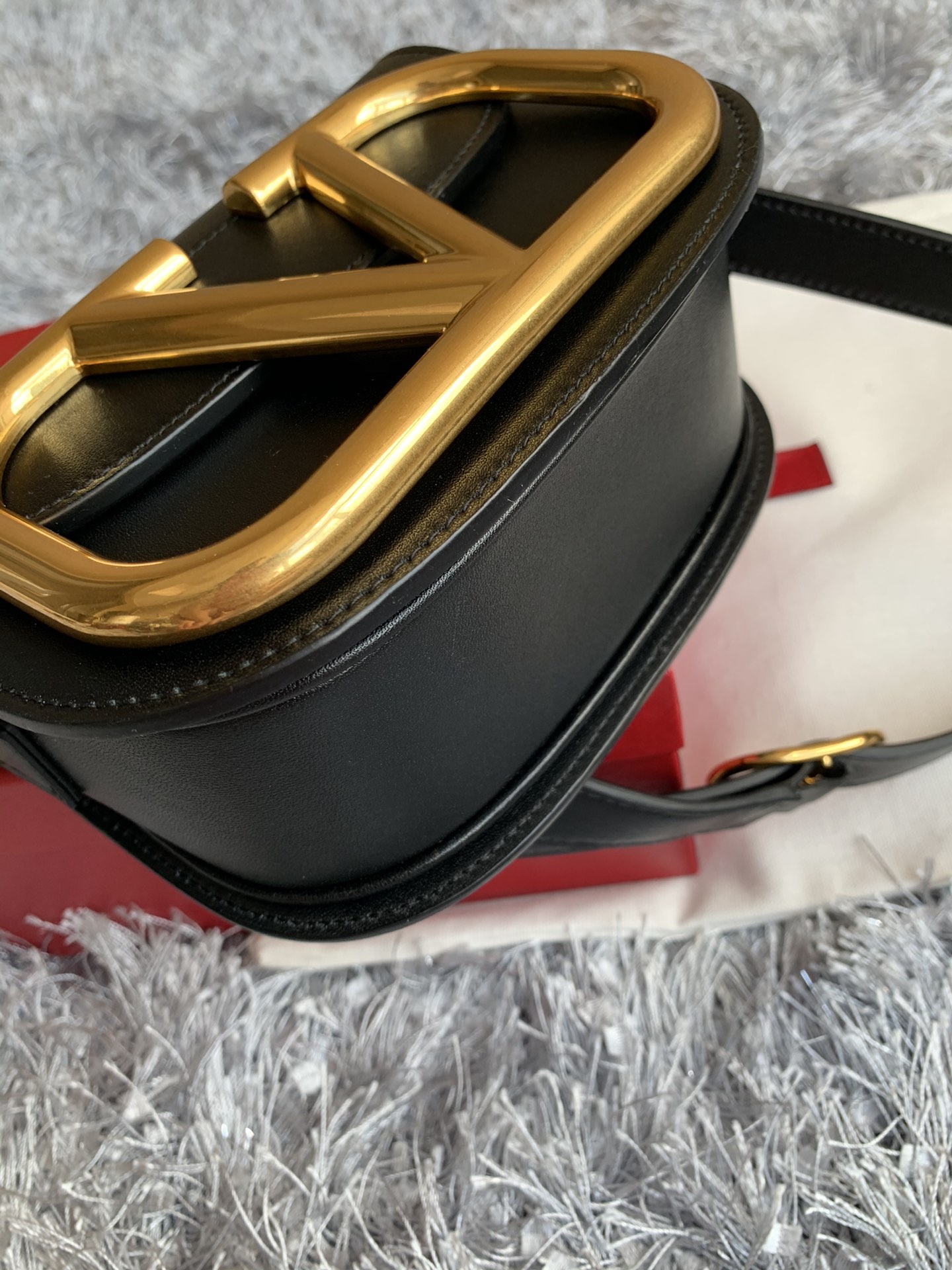 Valentino Garavani Supervee Handbags-18*8*15CM