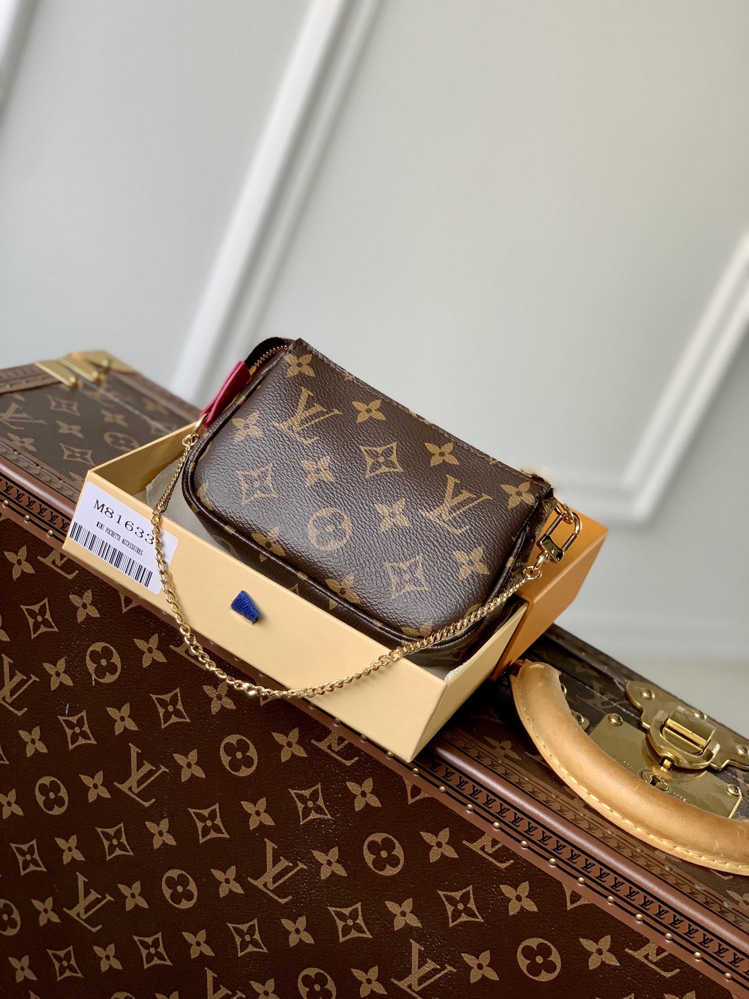 Louis Vuitton Mini Pochette Accessoires-15*9.5*3CM