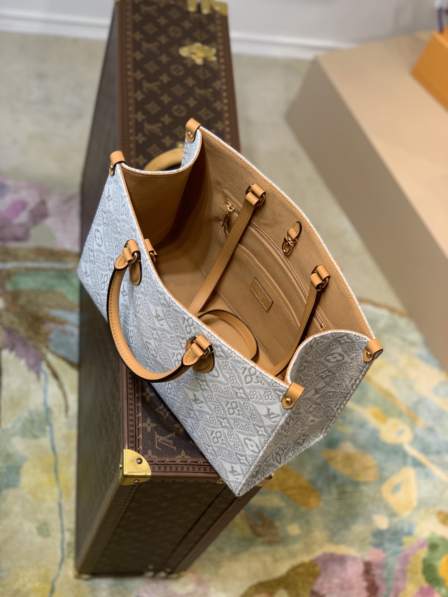 Louis Vuitton Onthego Handbag-35*27*14CM
