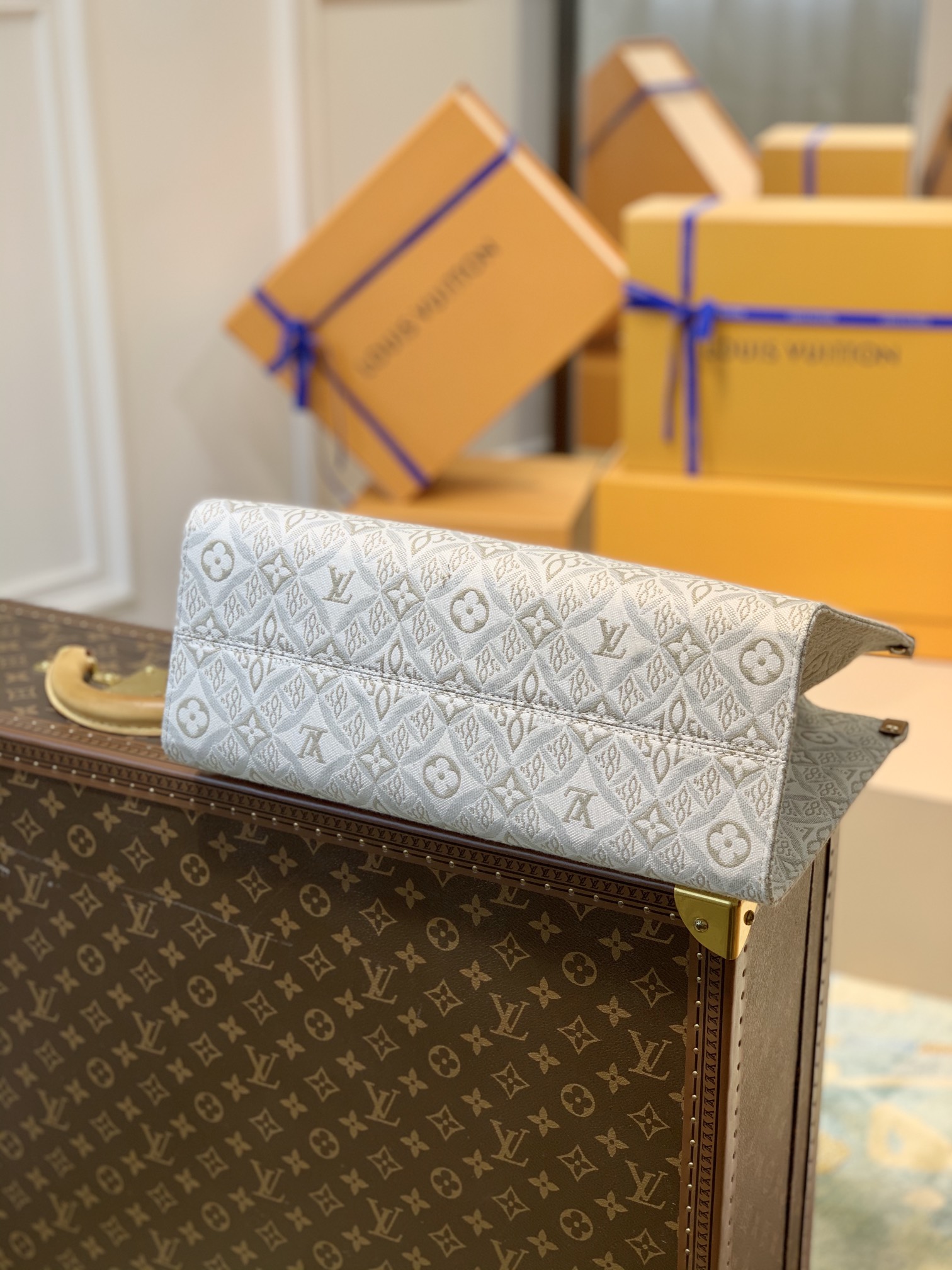 Louis Vuitton Onthego Handbag-35*27*14CM