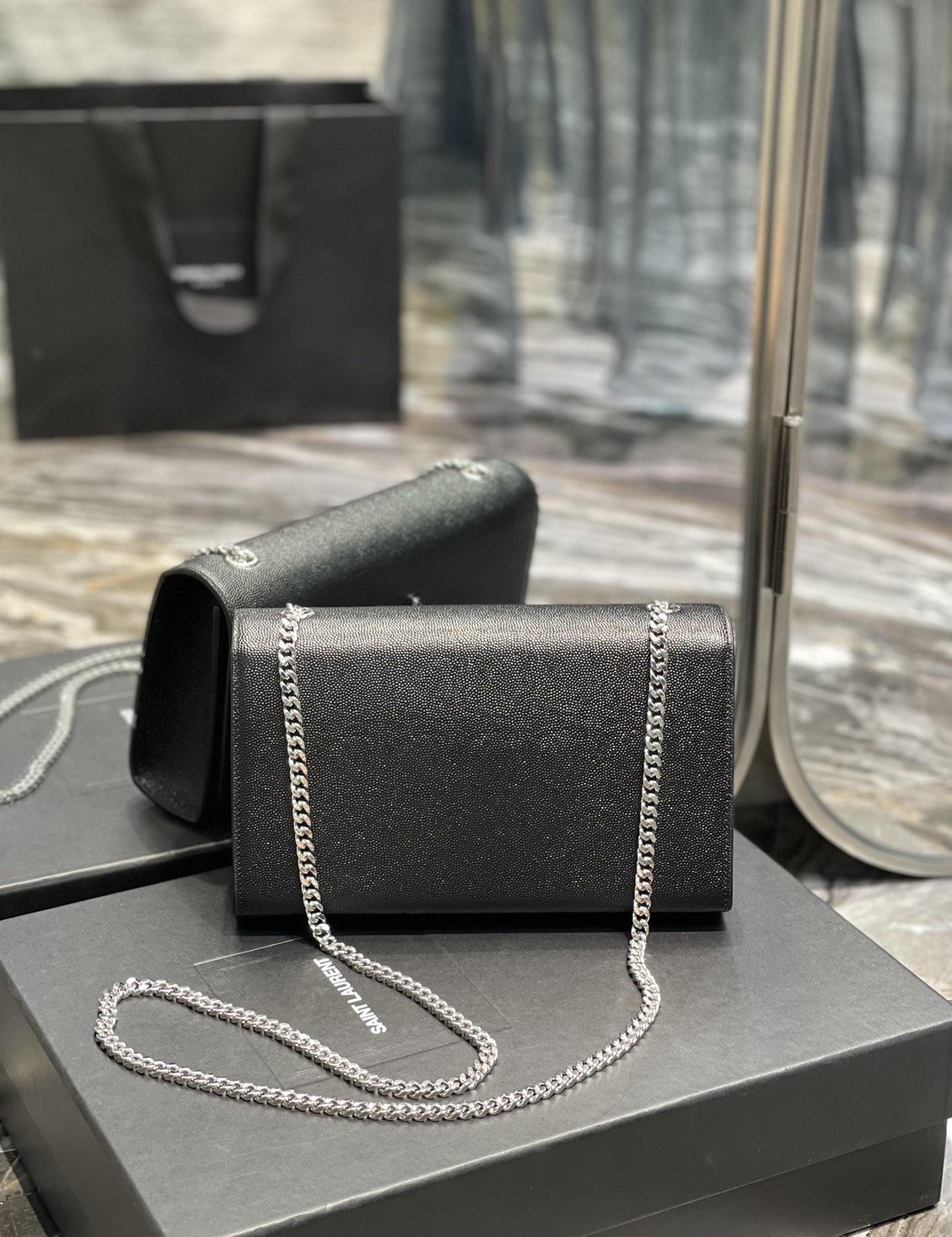 YSL Medium In Grain De Pouder Embossed Leather-24*14.5*5.5CM
