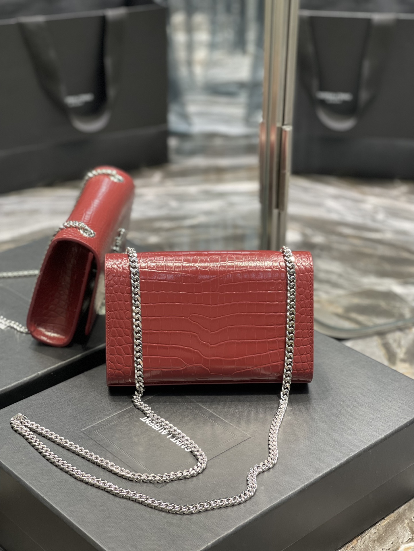 YSL Kate Medium With Tassle In Crocodile Leather-20×13.5×5.5cCM