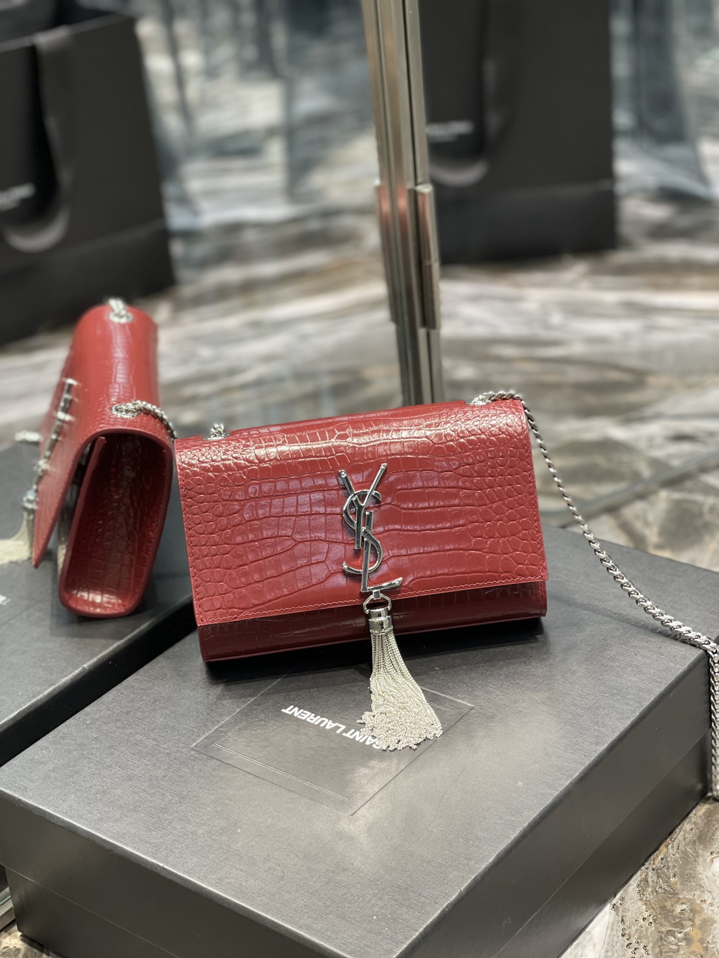 YSL Kate Medium With Tassle In Crocodile Leather-20×13.5×5.5cCM
