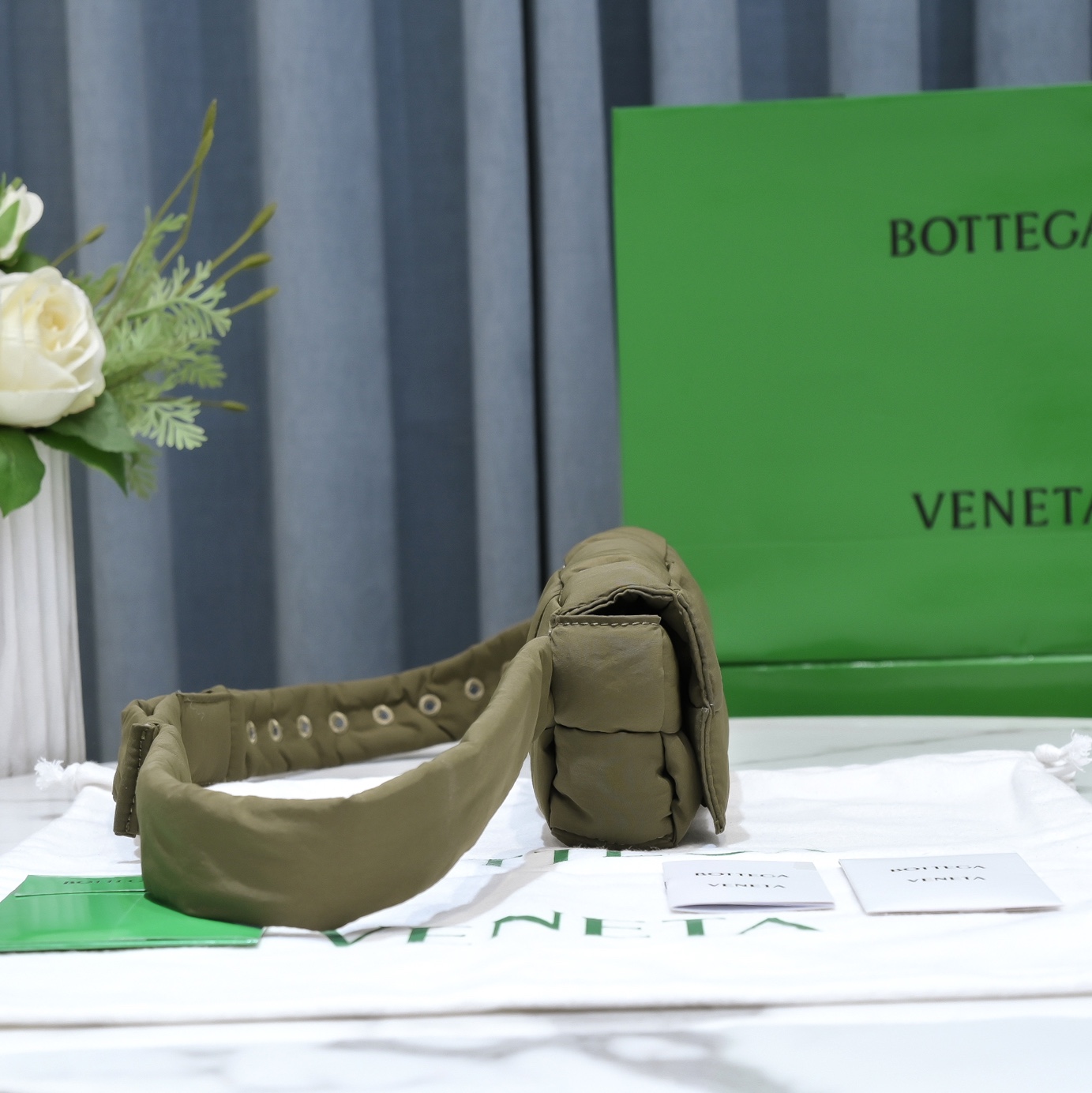 Bottega Veneta Cassette Bag-10x19x5CM