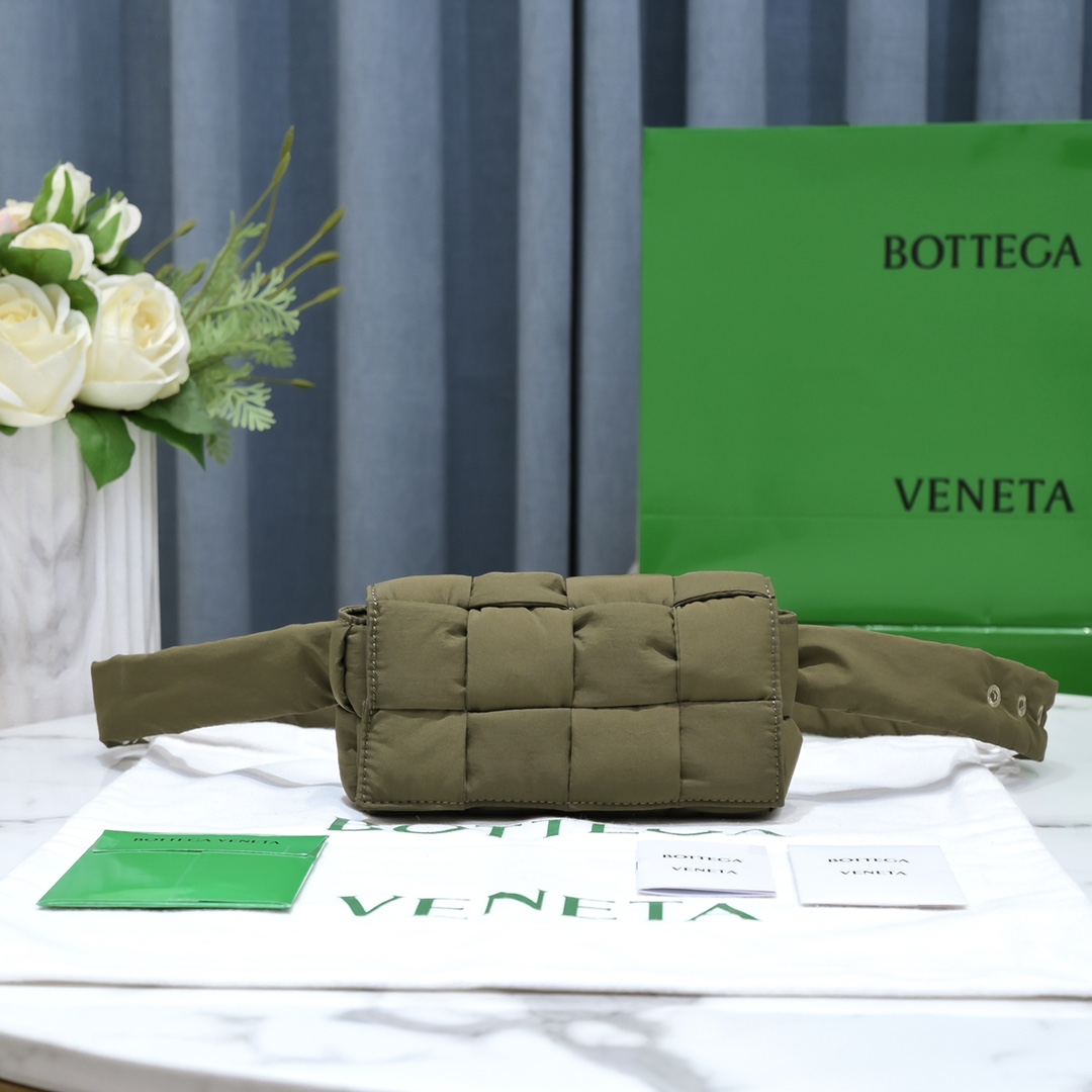 Bottega Veneta Cassette Bag-10x19x5CM