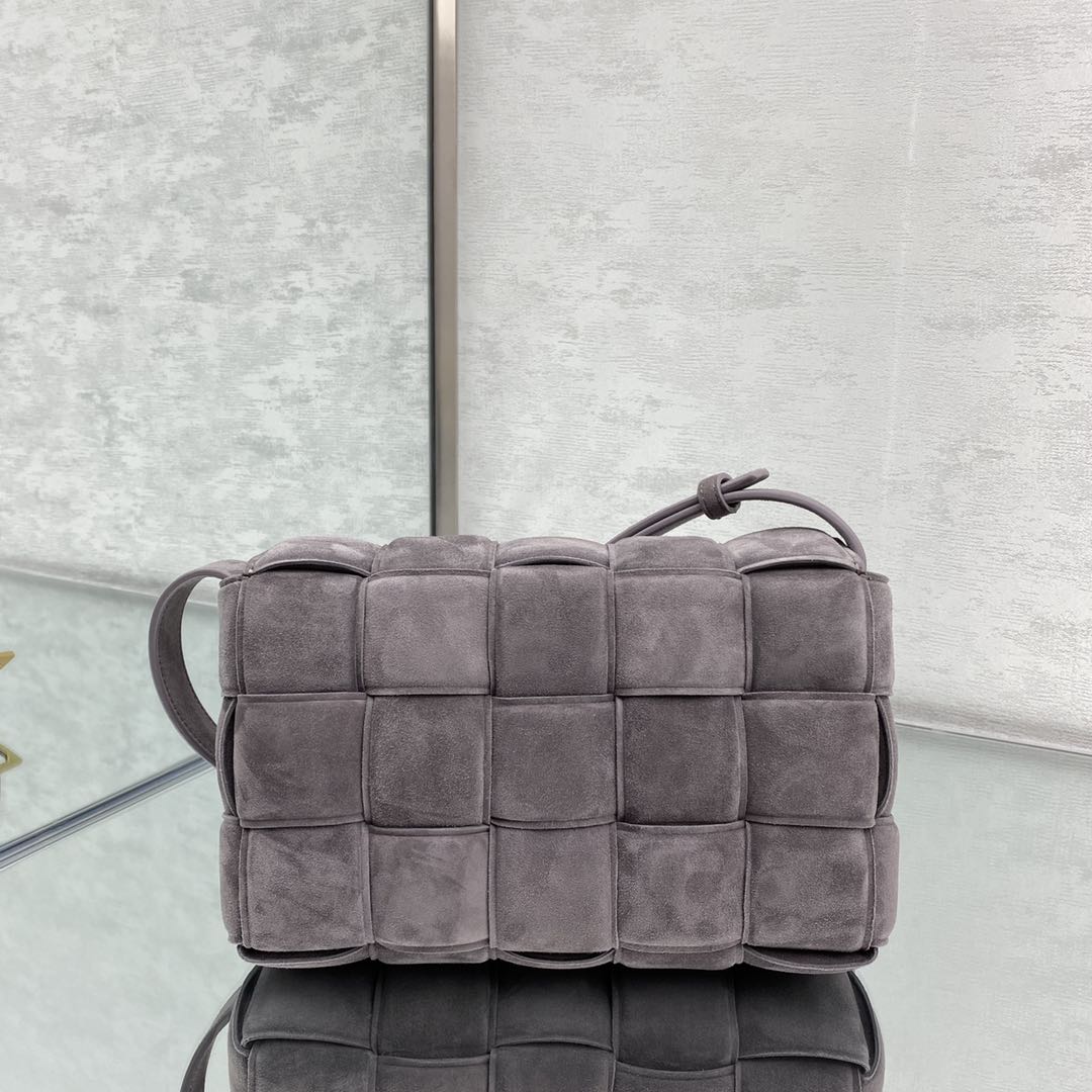 Bottega Veneta Padded Cassette Bag-26*18*8CM