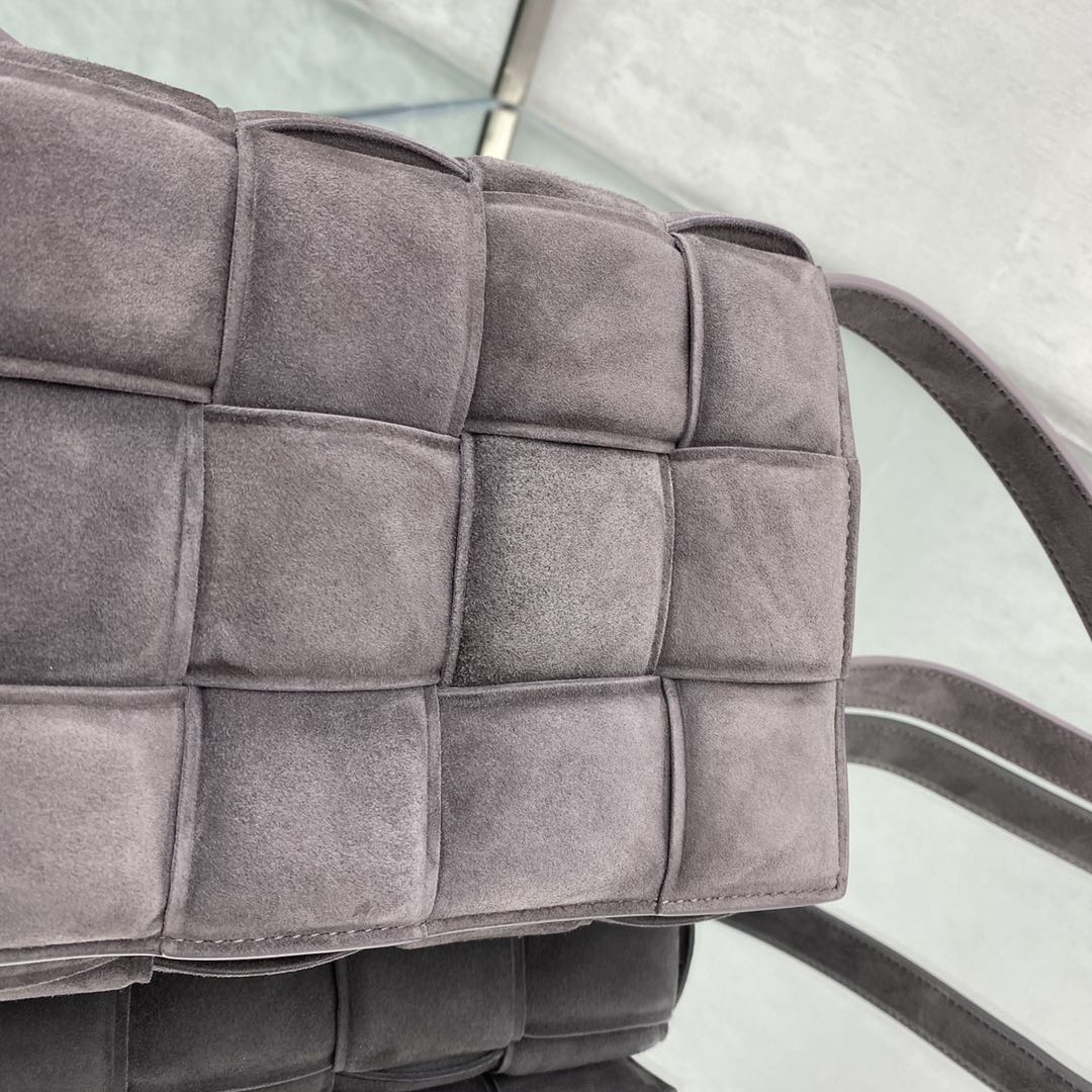Bottega Veneta Padded Cassette Bag-26*18*8CM