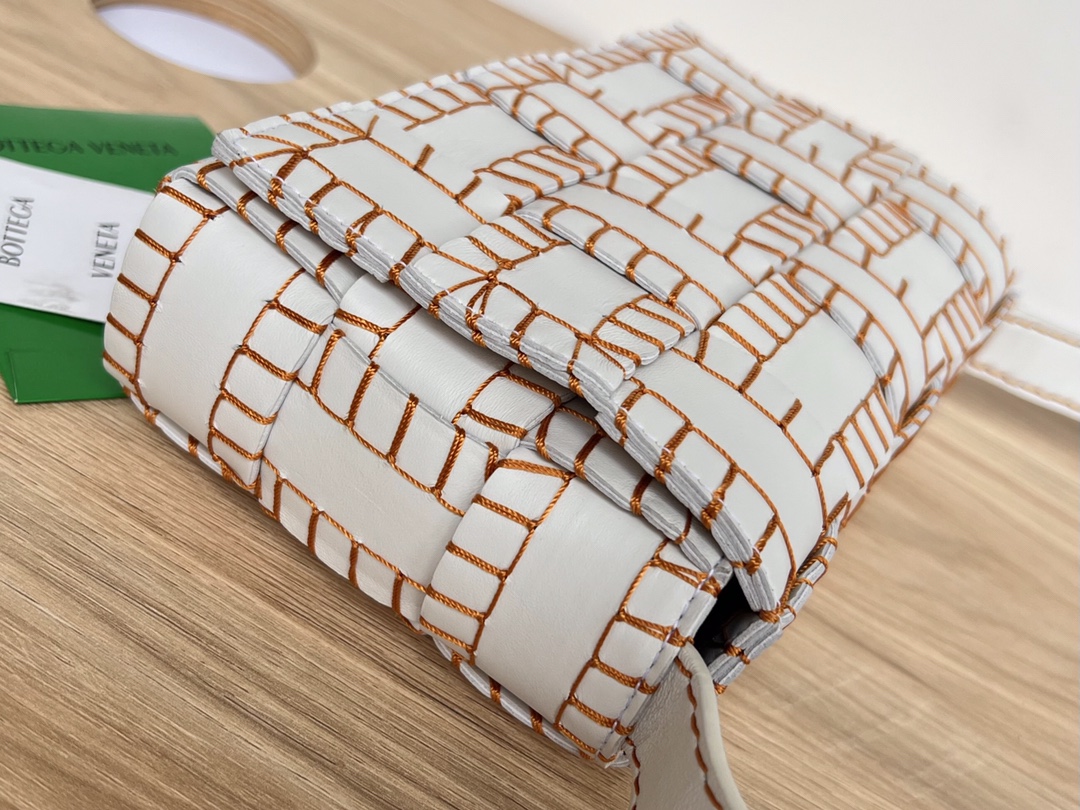Bottega Veneta Cassette Bag-23x15x6CM