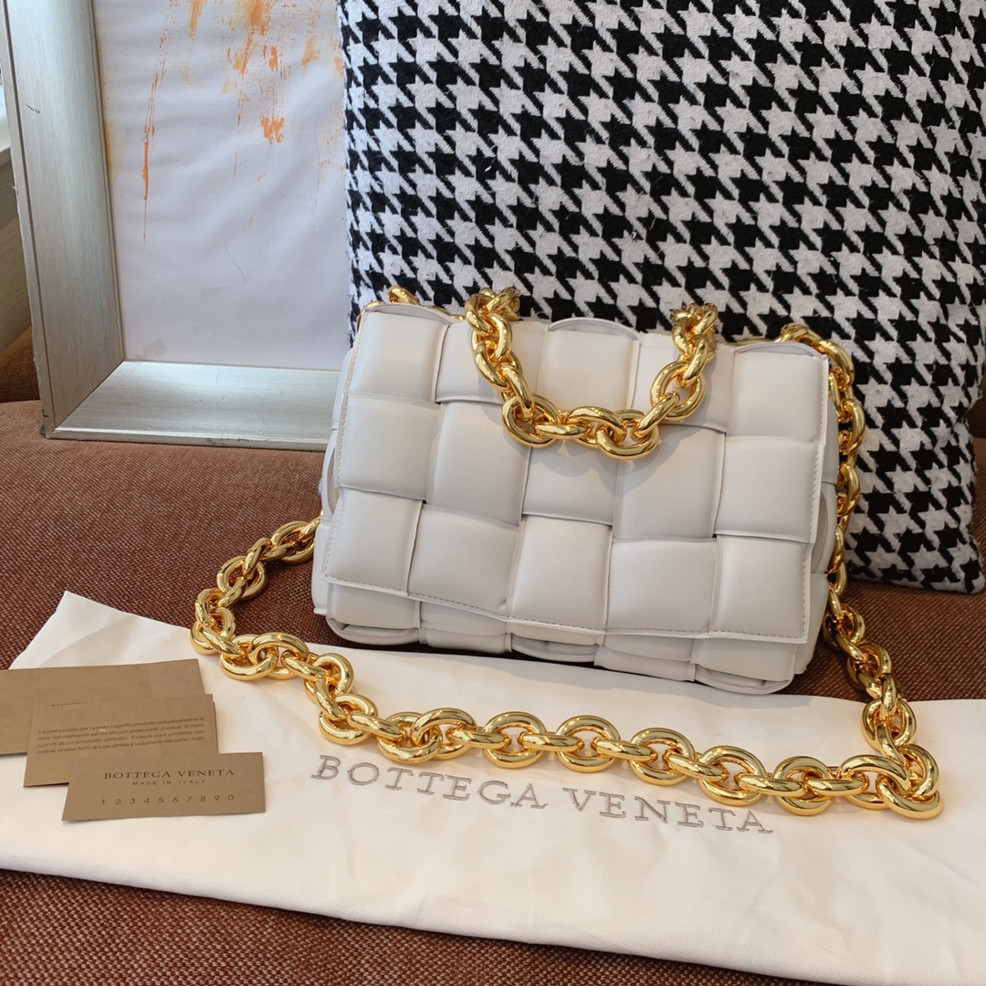 Bottega Veneta Padded Cassette Bag-26*18*8CM