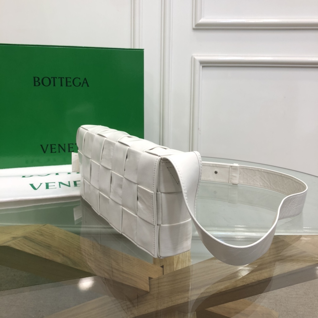 Bottega Veneta Belt Cassette Bag-14*28*4CM