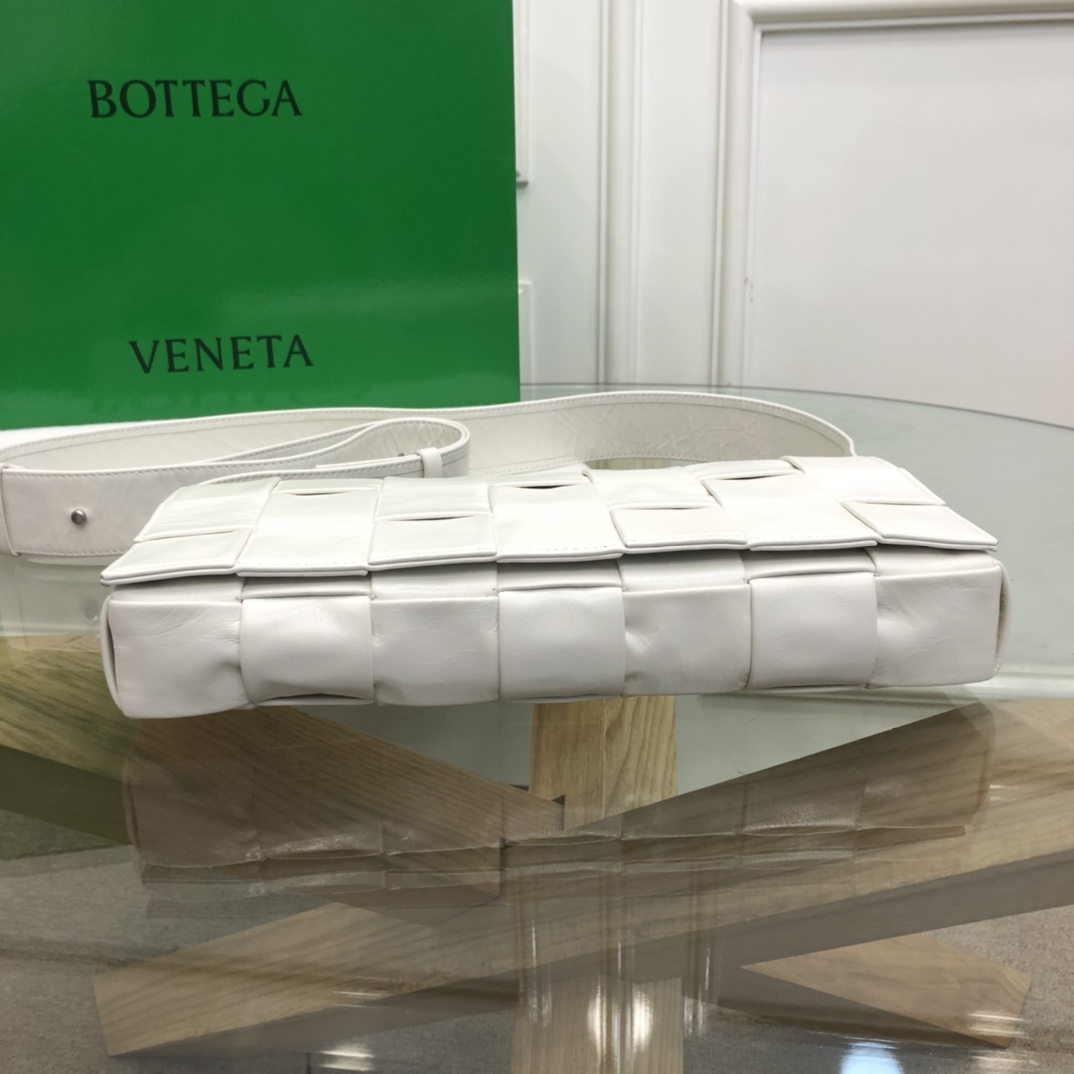 Bottega Veneta Belt Cassette Bag-14*28*4CM