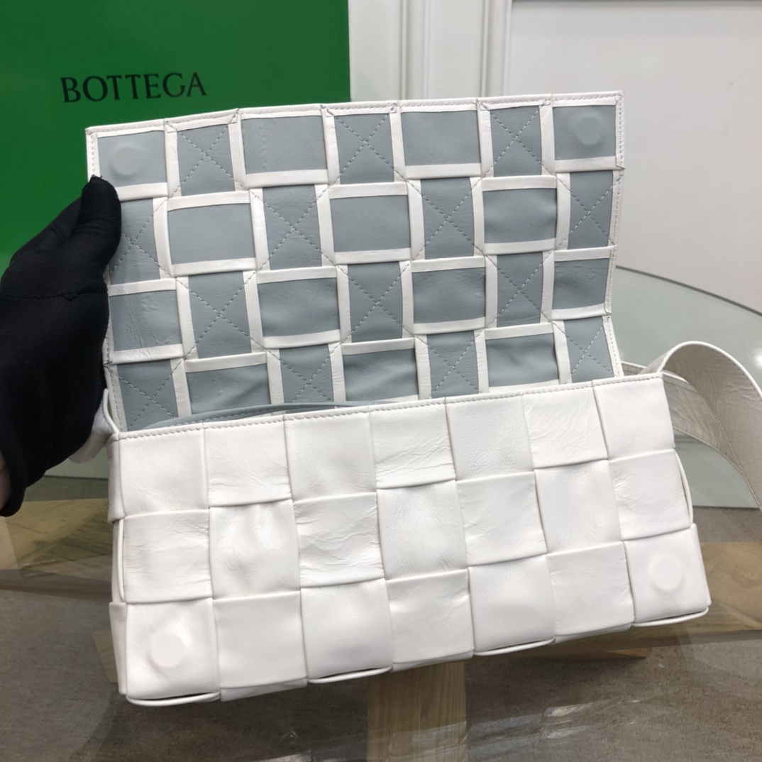 Bottega Veneta Belt Cassette Bag-14*28*4CM