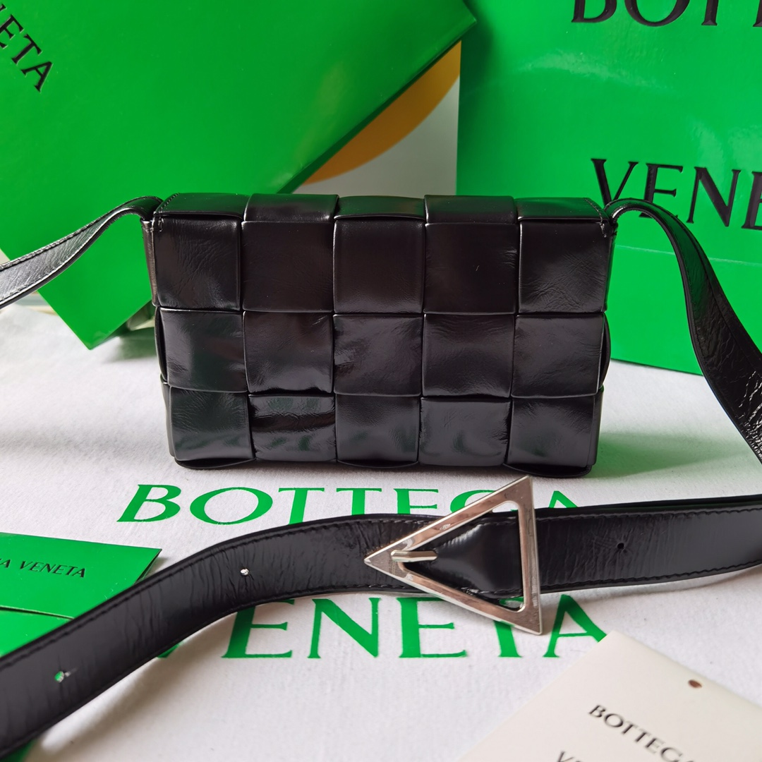 Bottega Veneta Cassette Bag-17.5×10.5×3.5CM