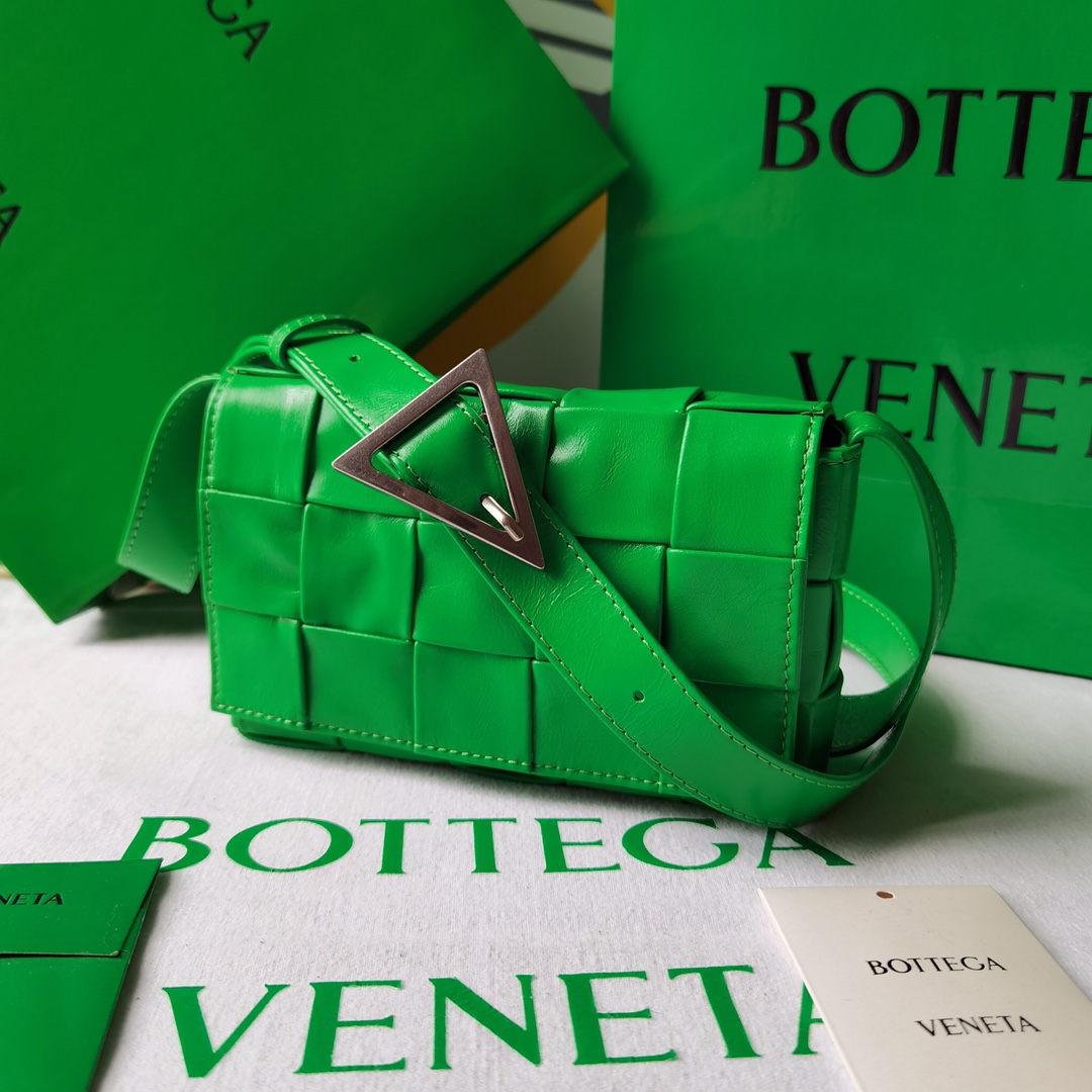 Bottega Veneta Cassette Bag-17.5×10.5×3.5CM